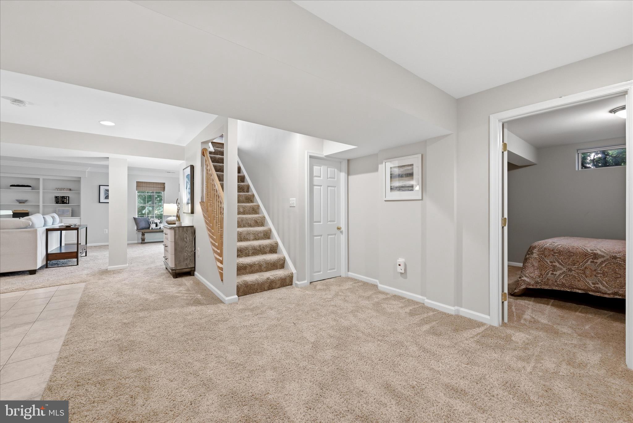 LOUDOUN VALLEY ESTATES - Residential