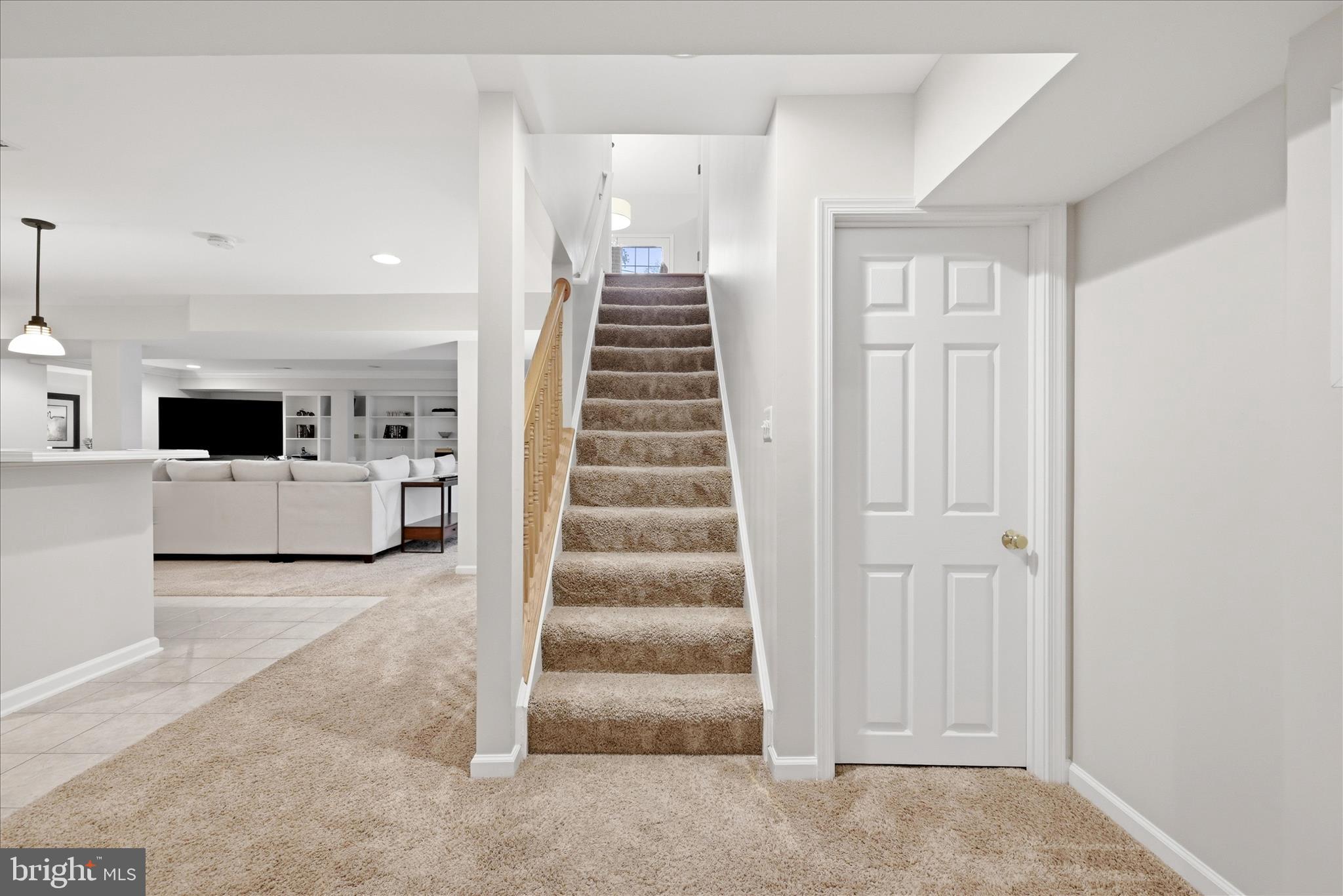 LOUDOUN VALLEY ESTATES - Residential