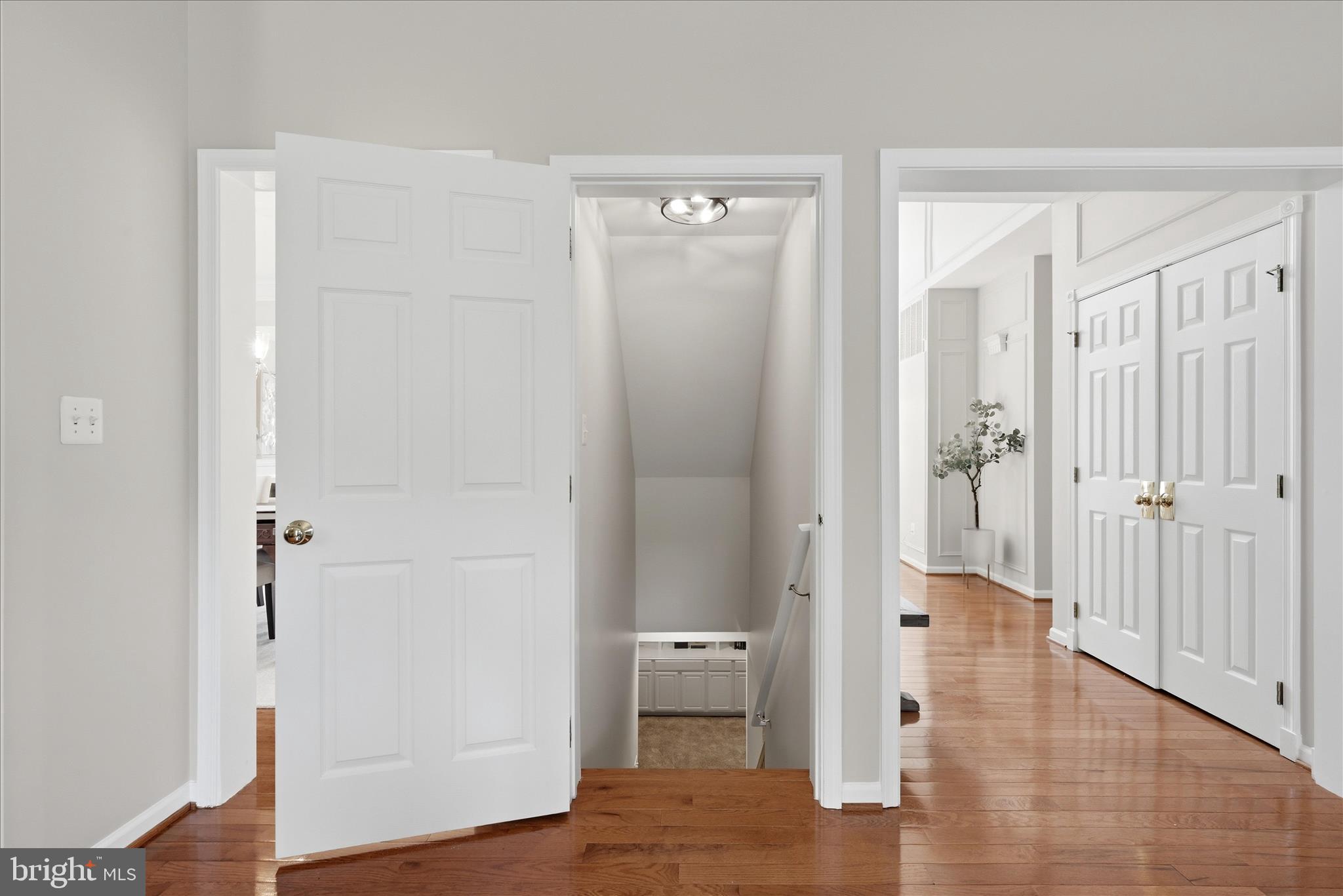 LOUDOUN VALLEY ESTATES - Residential