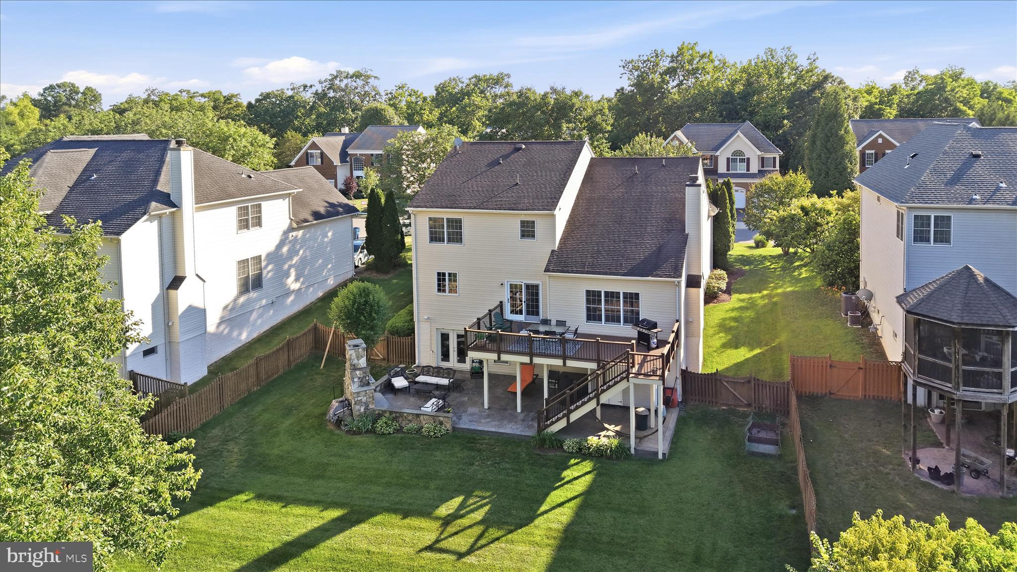 LOUDOUN VALLEY ESTATES - Residential