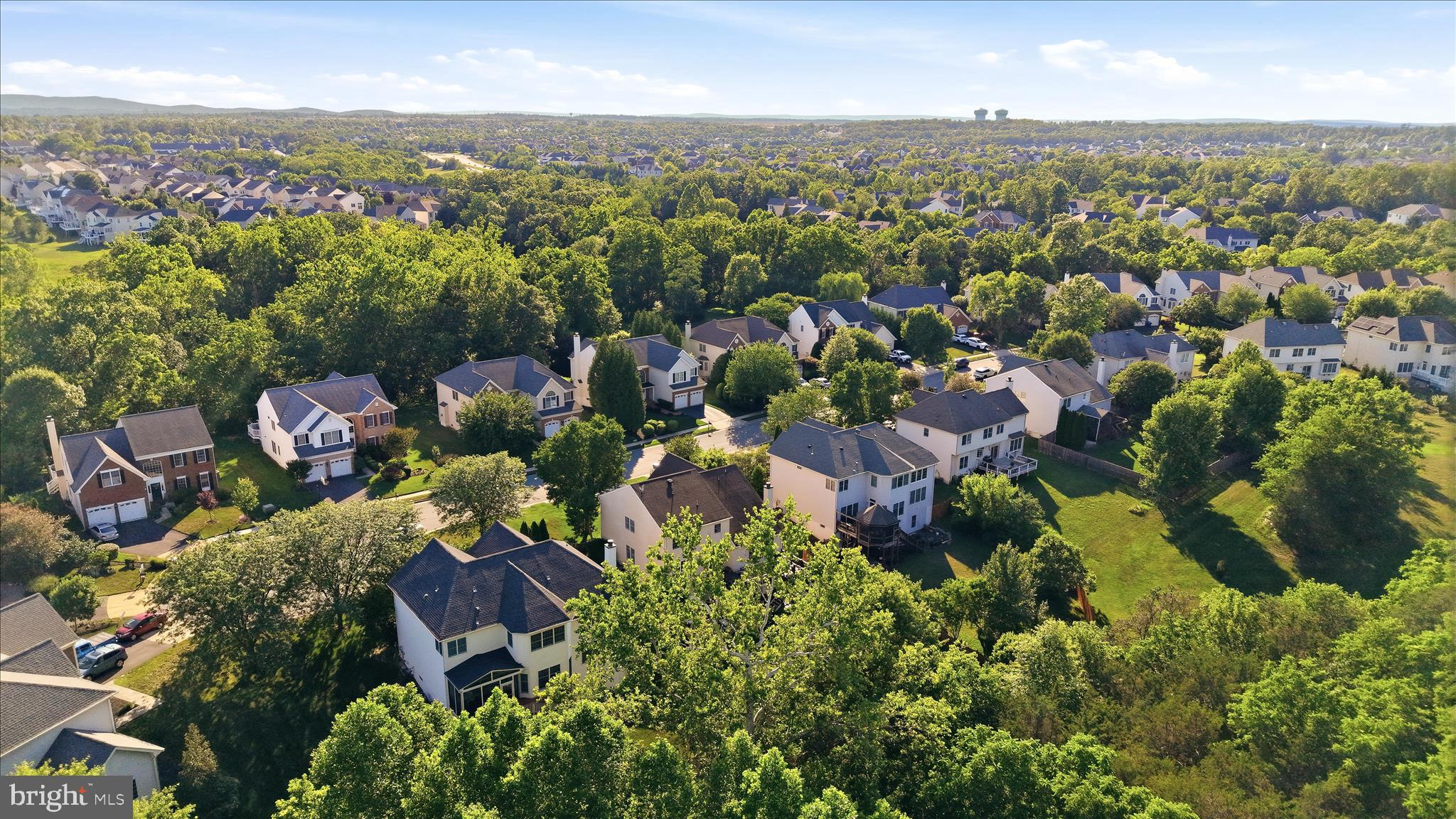 LOUDOUN VALLEY ESTATES - Residential