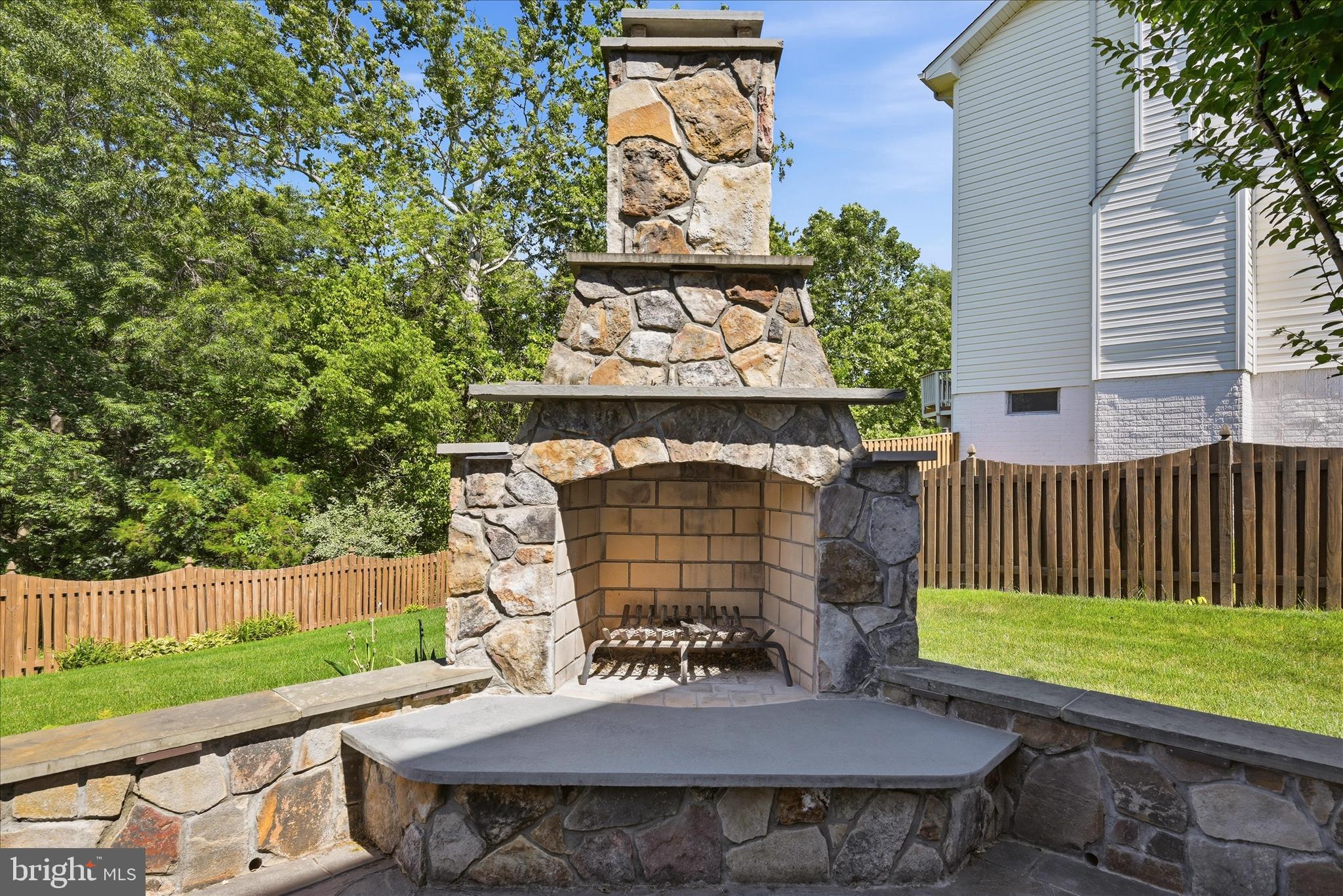 LOUDOUN VALLEY ESTATES - Residential