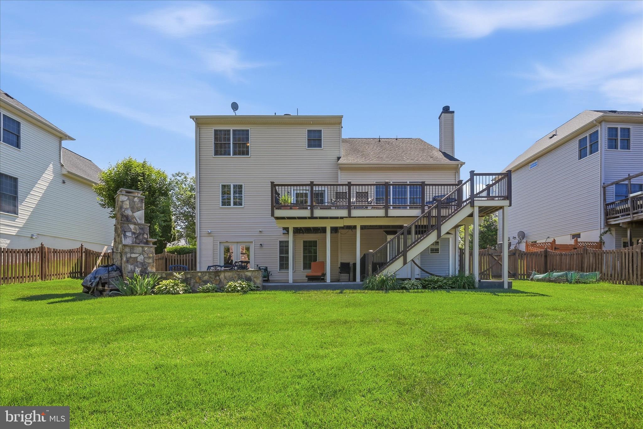 LOUDOUN VALLEY ESTATES - Residential