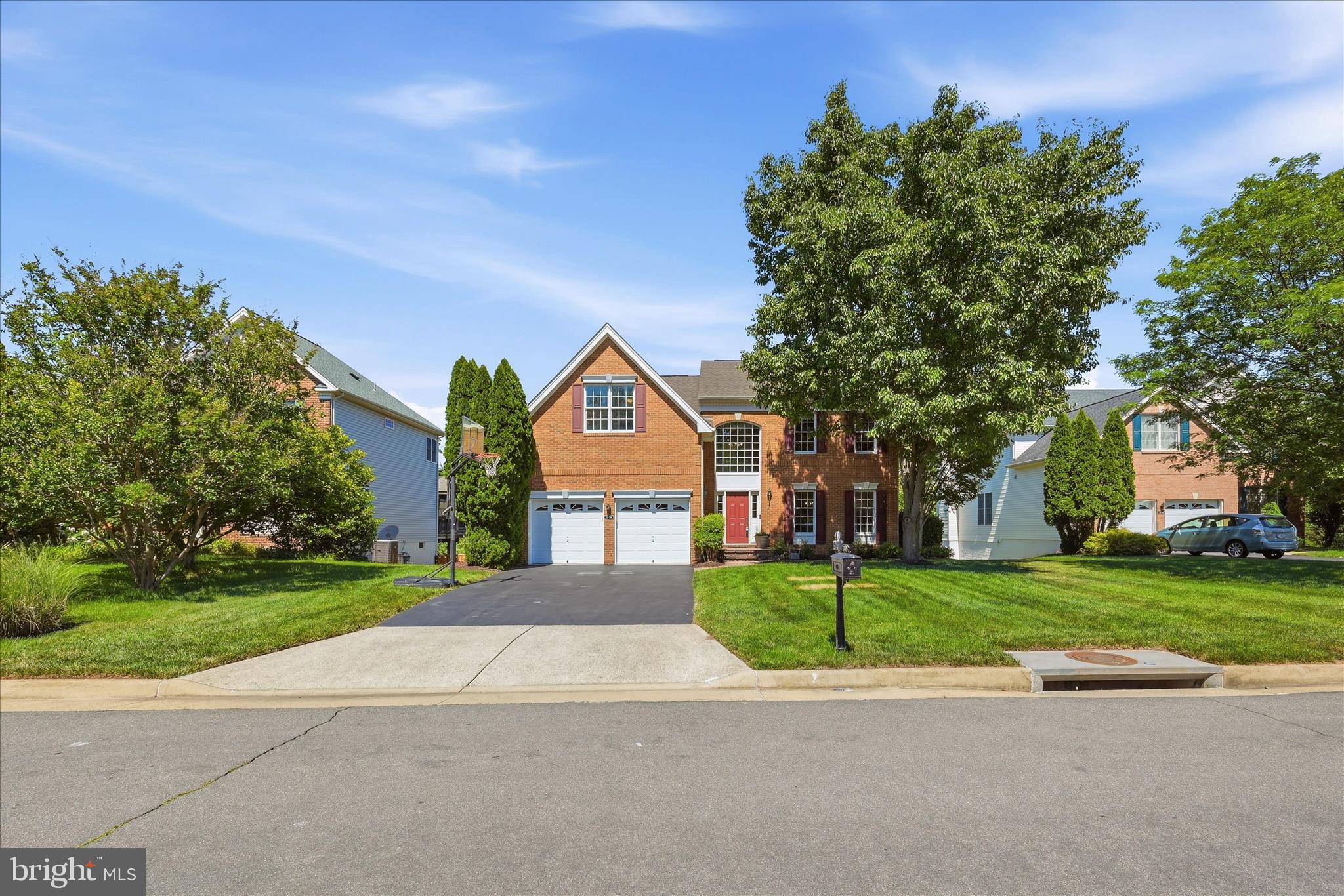 LOUDOUN VALLEY ESTATES - Residential