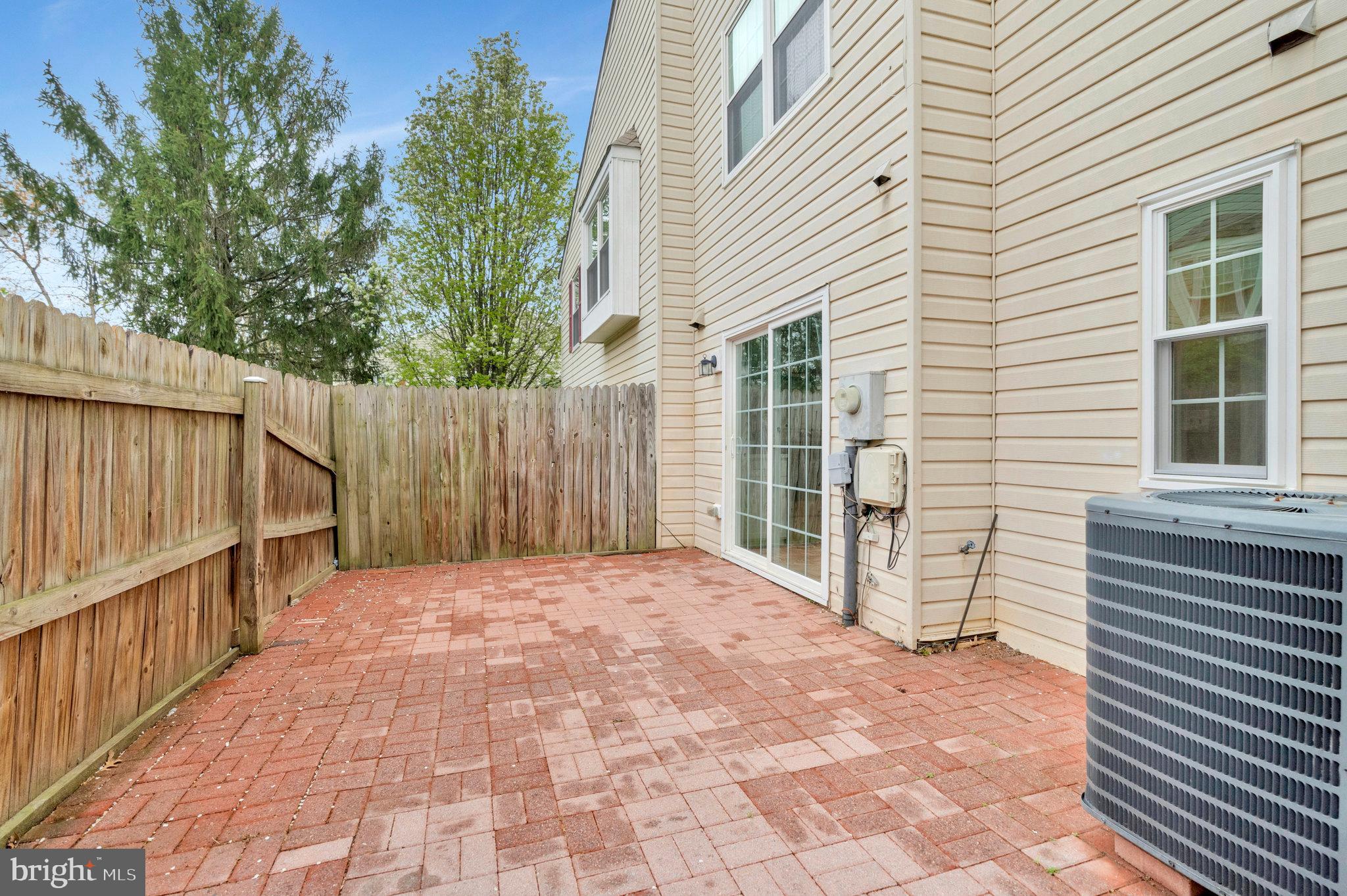 SINGLETONS GROVE - Residential