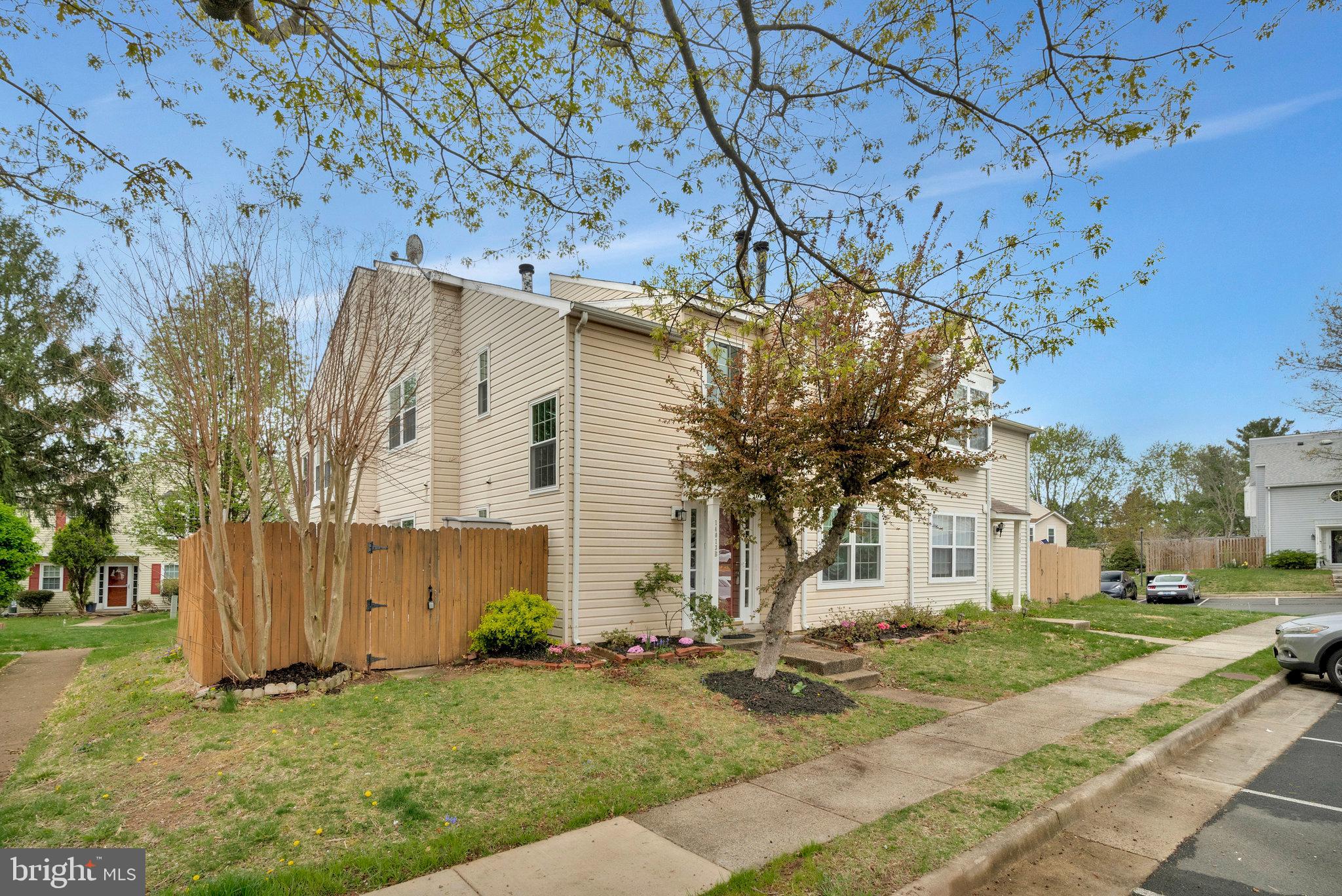 SINGLETONS GROVE - Residential