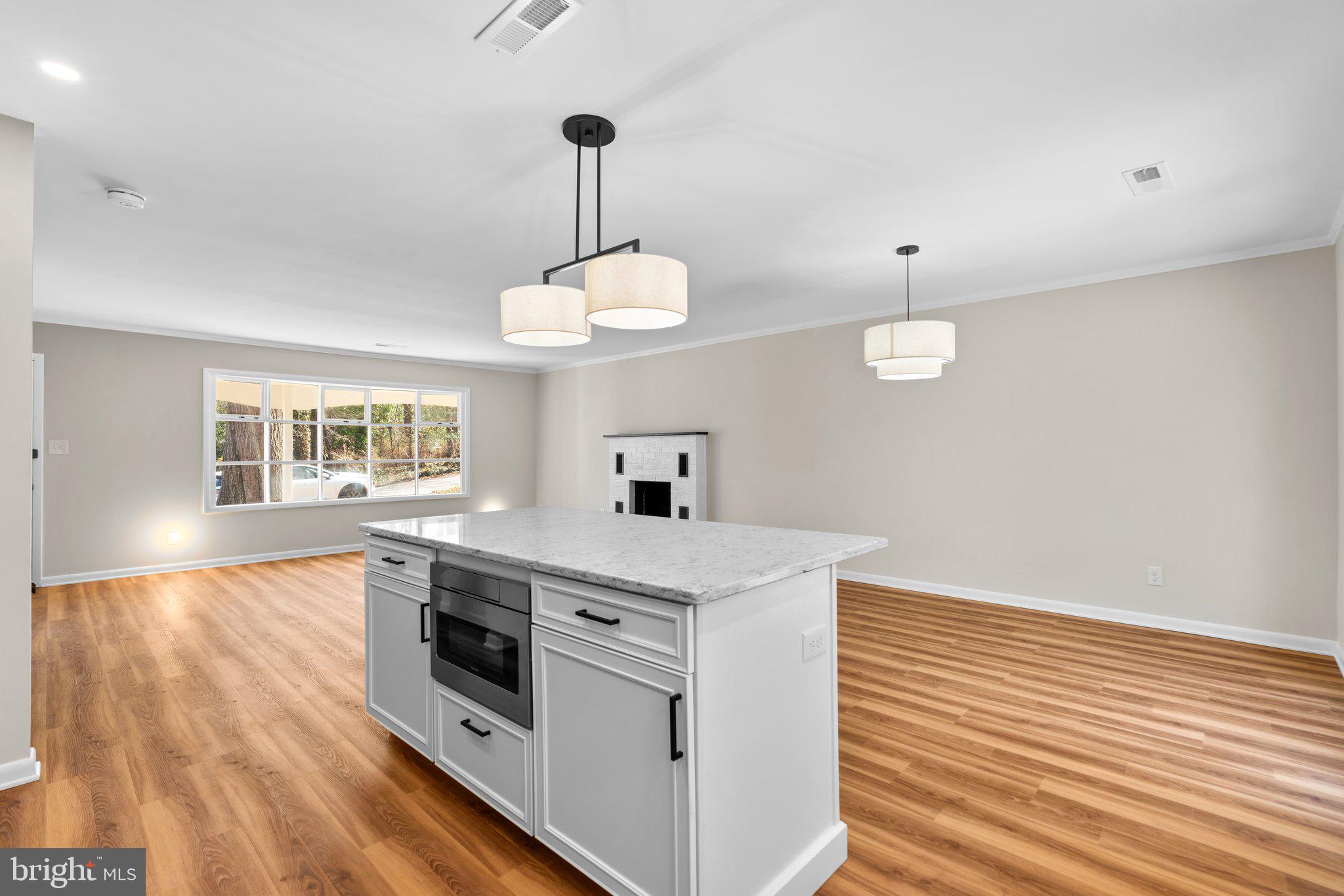 HILLSMERE ESTATES - Residential