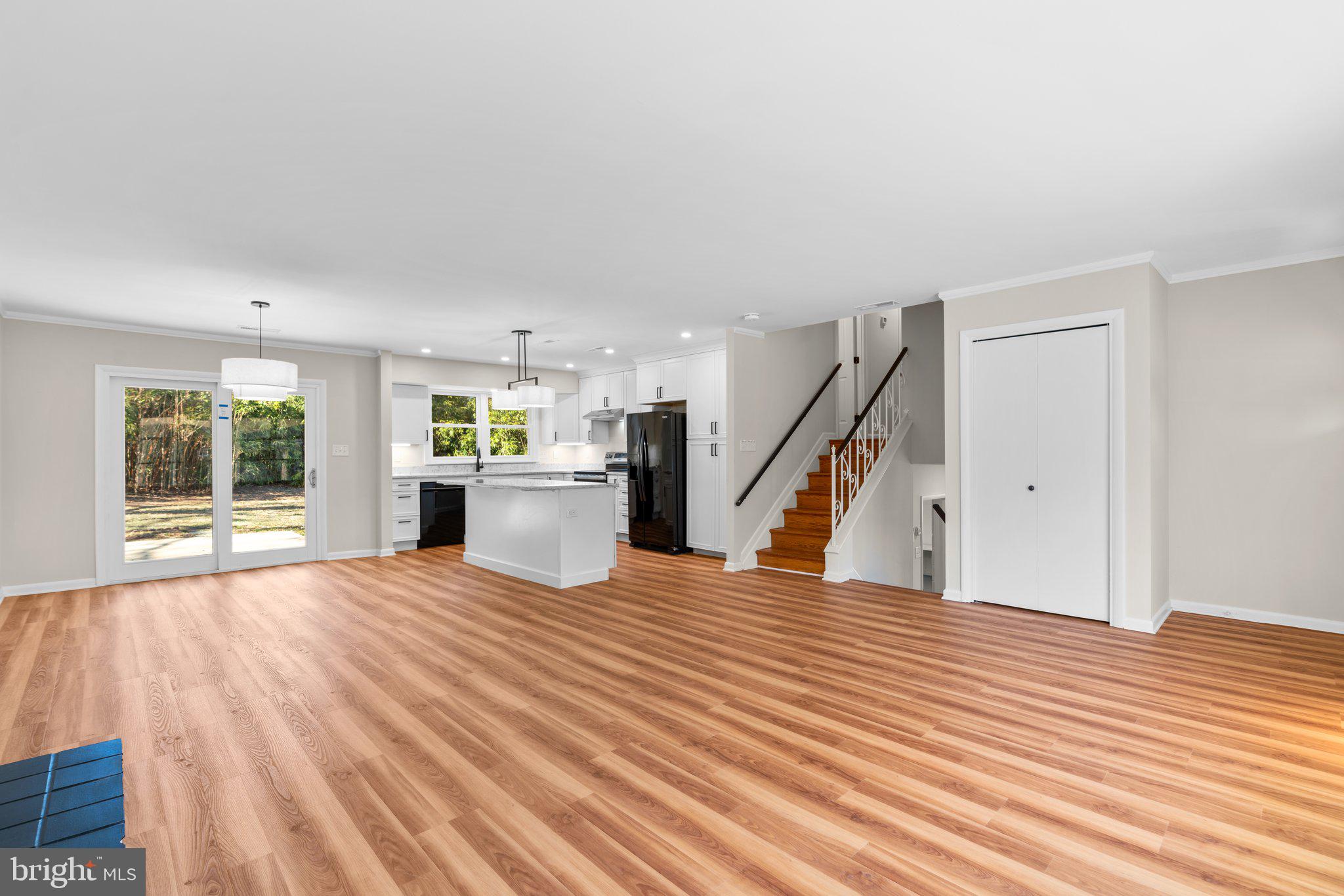 HILLSMERE ESTATES - Residential