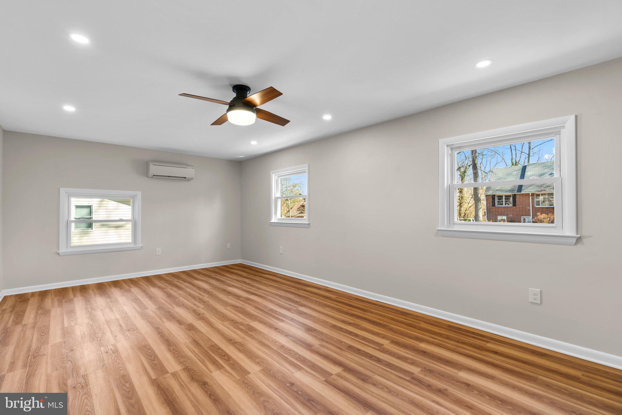 HILLSMERE ESTATES - Residential