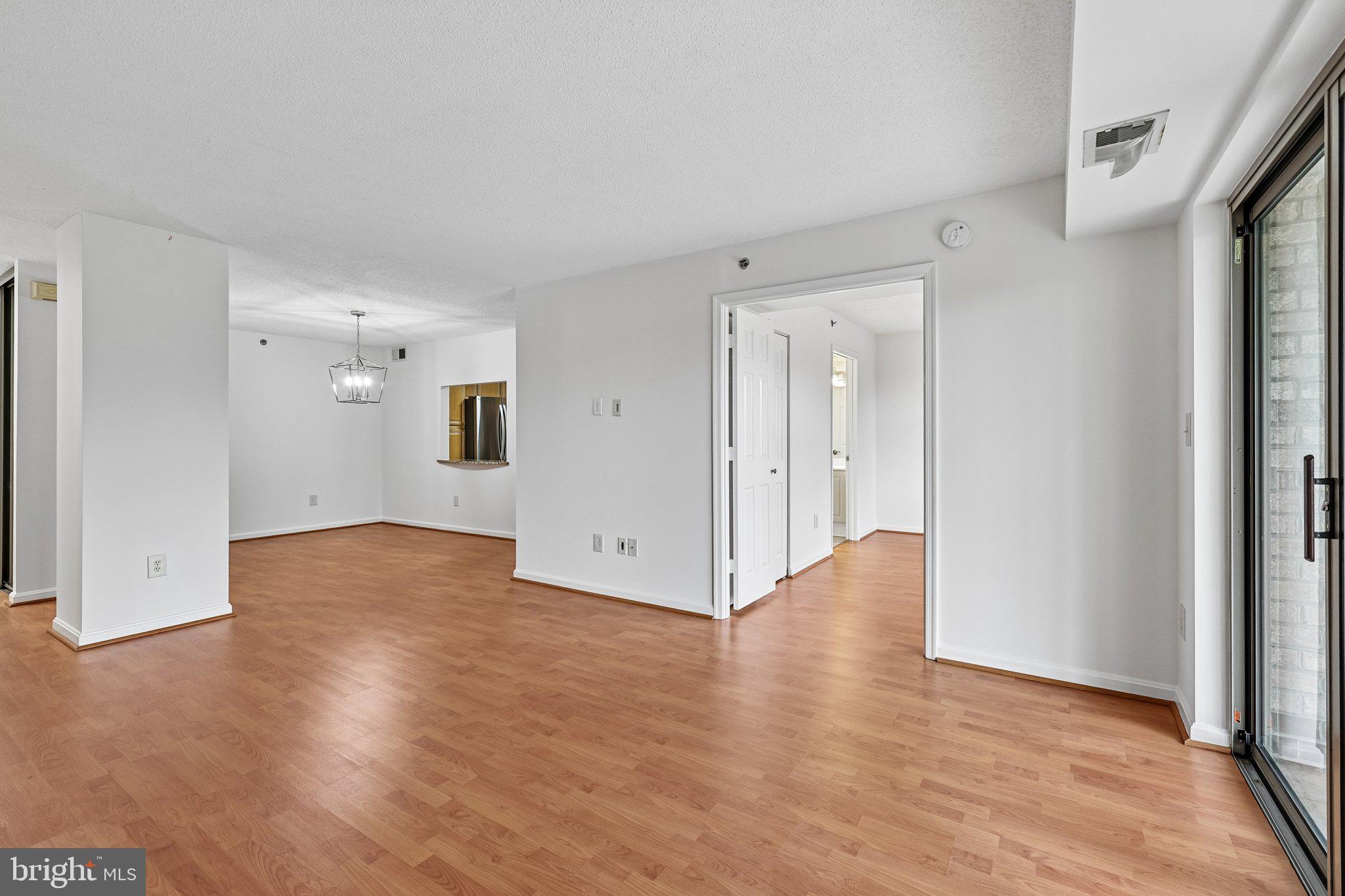 LANSDOWNE WOODS - Residential Lease