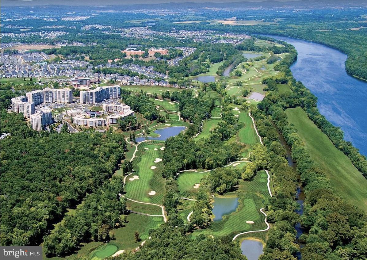 LANSDOWNE WOODS - Residential Lease