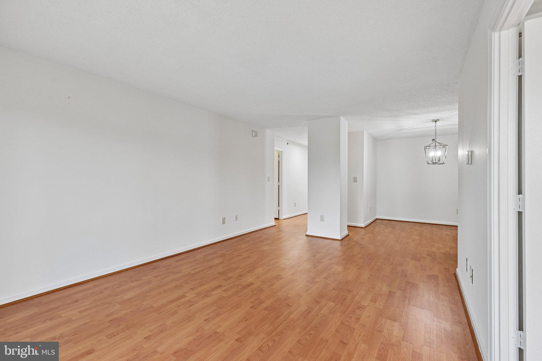 LANSDOWNE WOODS - Residential Lease