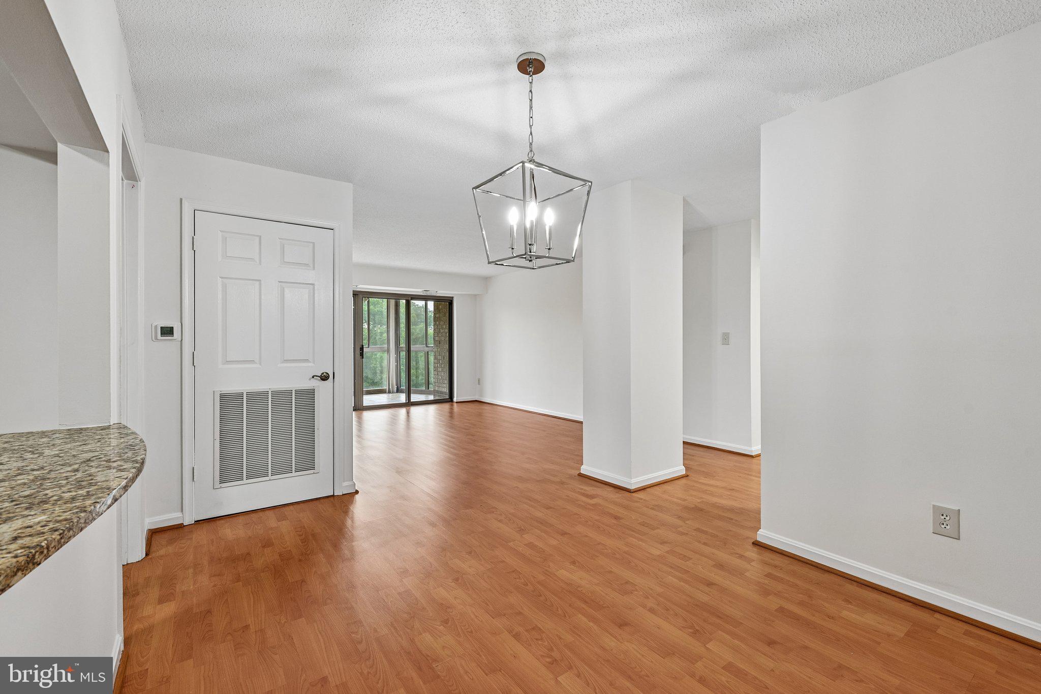 LANSDOWNE WOODS - Residential Lease