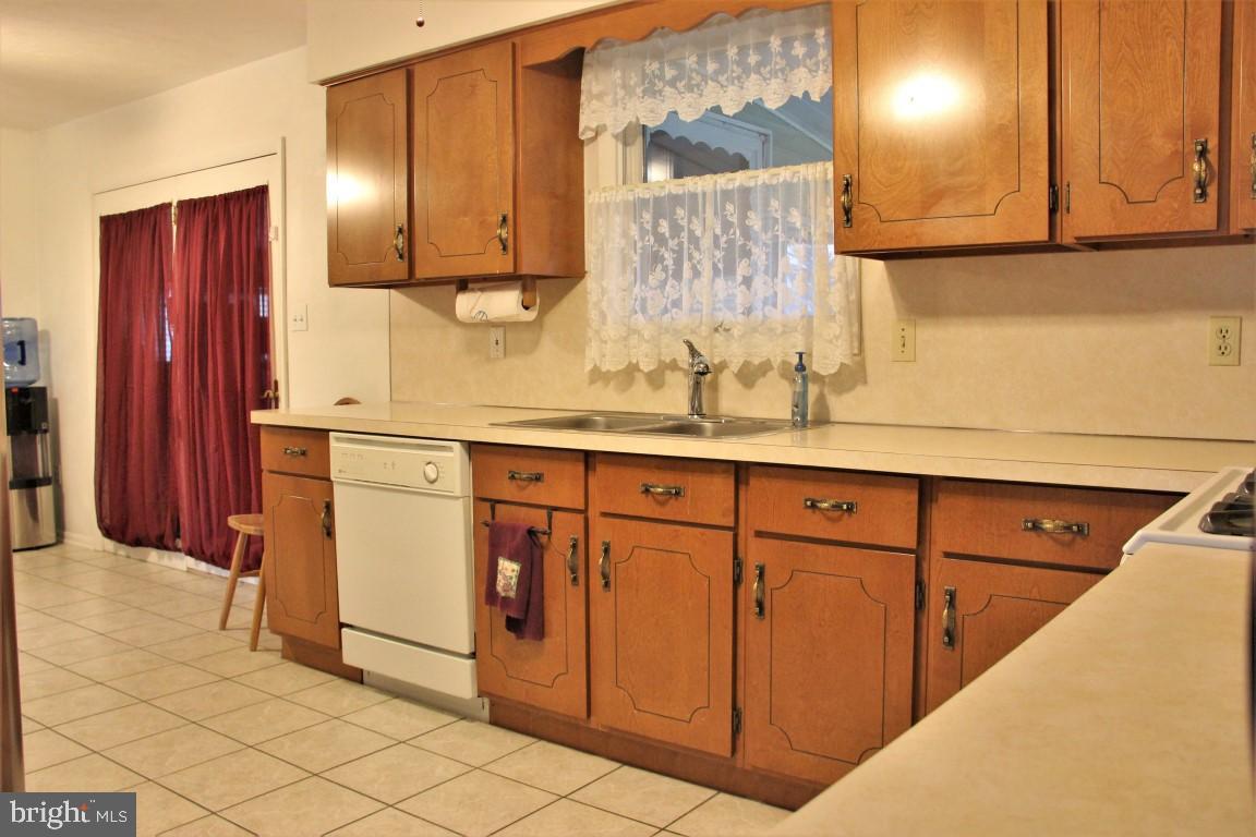 WINDSOR TWP - Residential