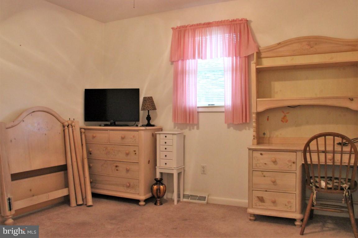 WINDSOR TWP - Residential