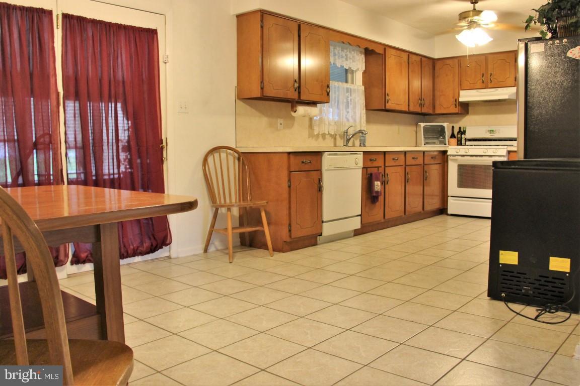 WINDSOR TWP - Residential
