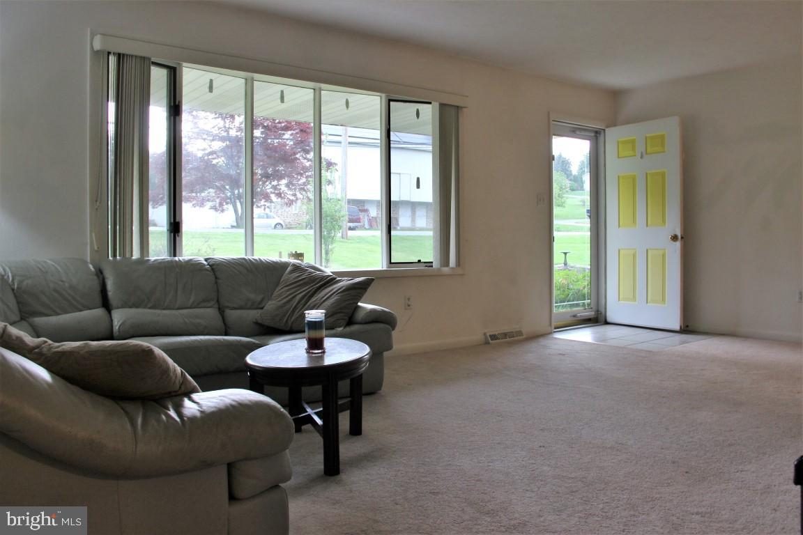 WINDSOR TWP - Residential