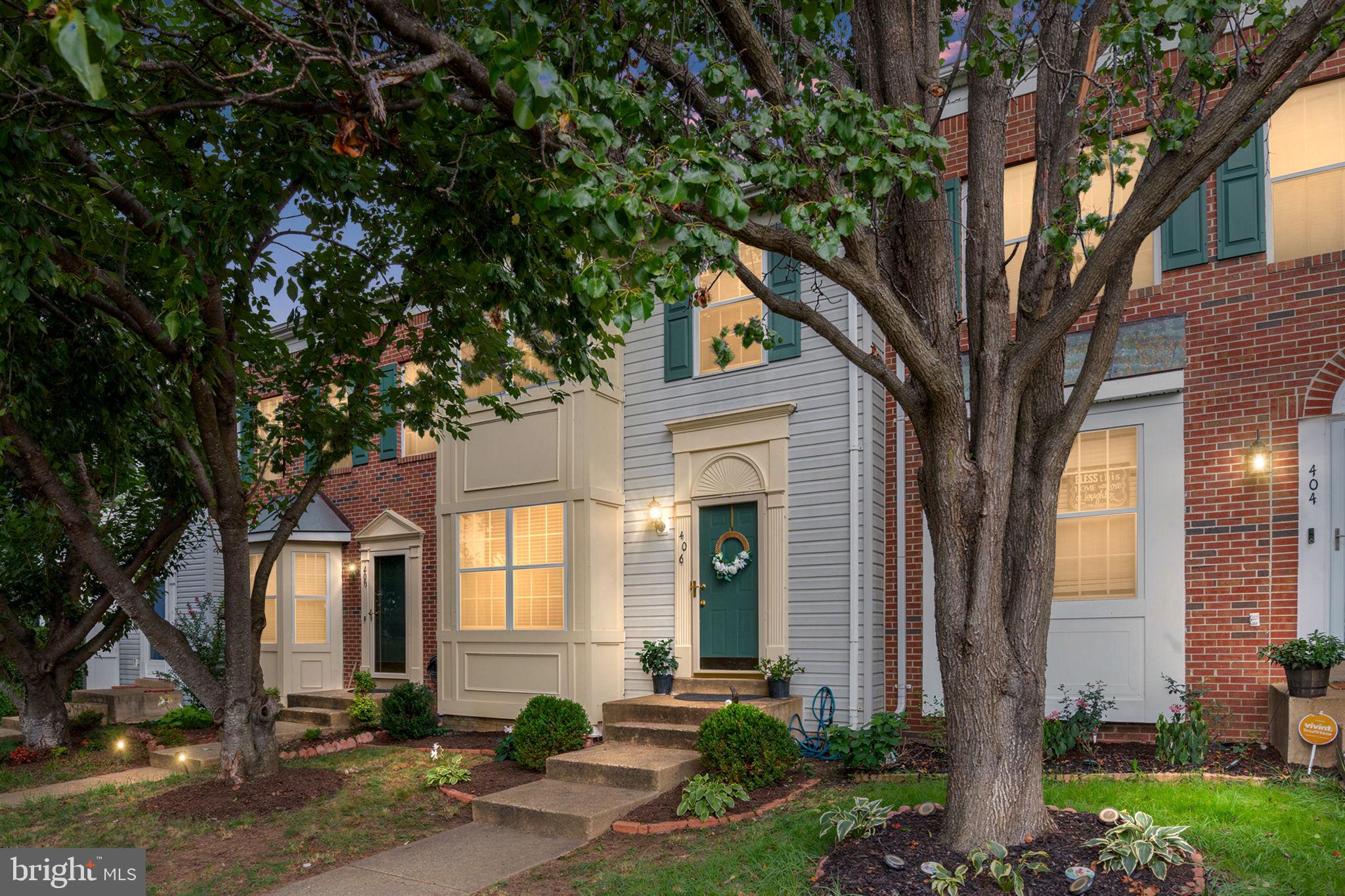HAMPTON OAKS - Residential