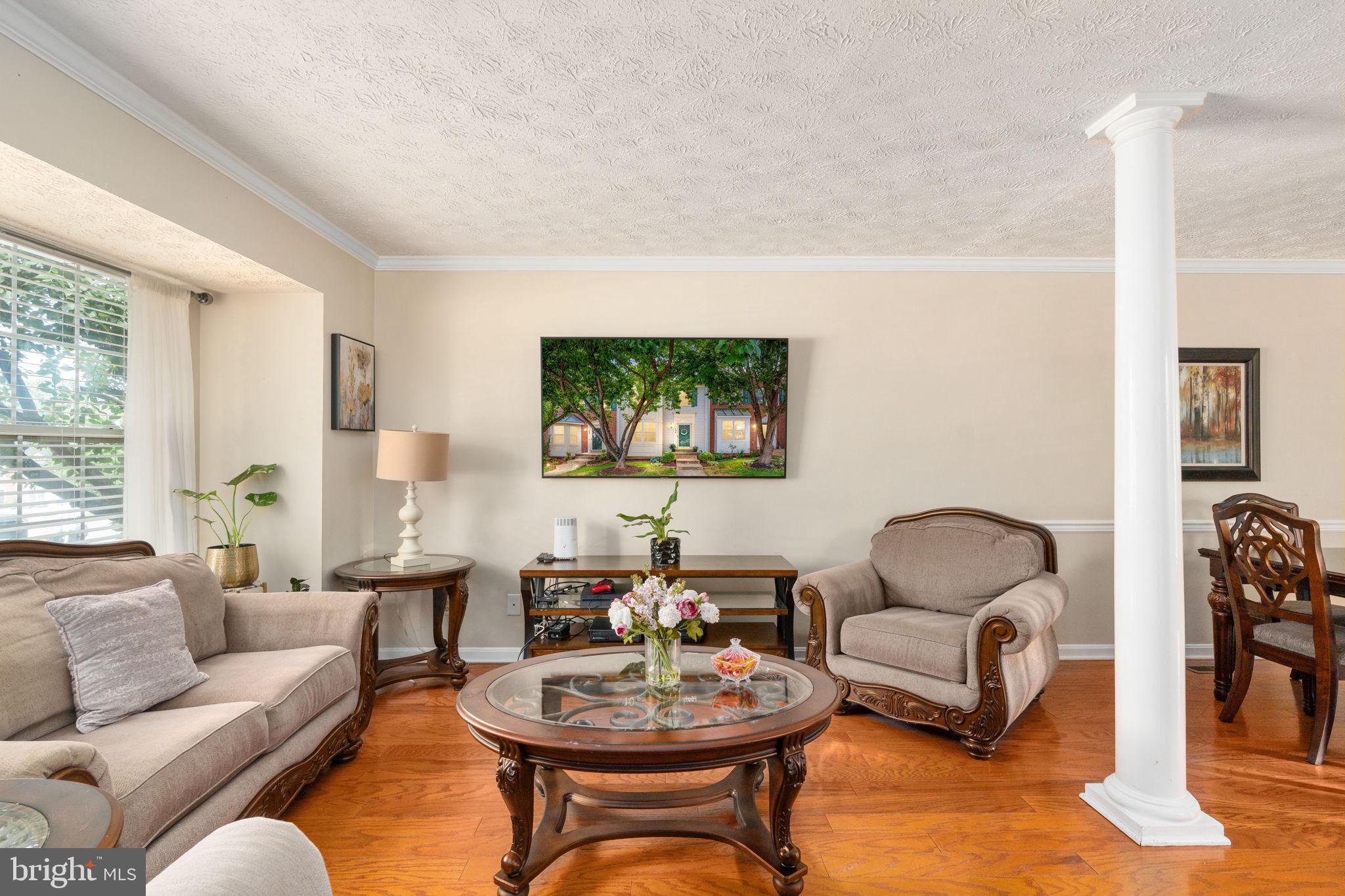 HAMPTON OAKS - Residential