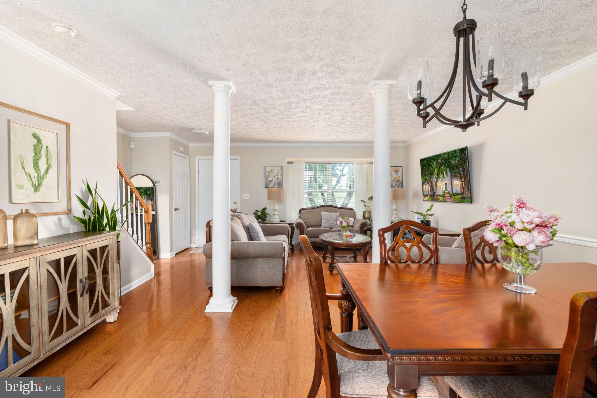 HAMPTON OAKS - Residential