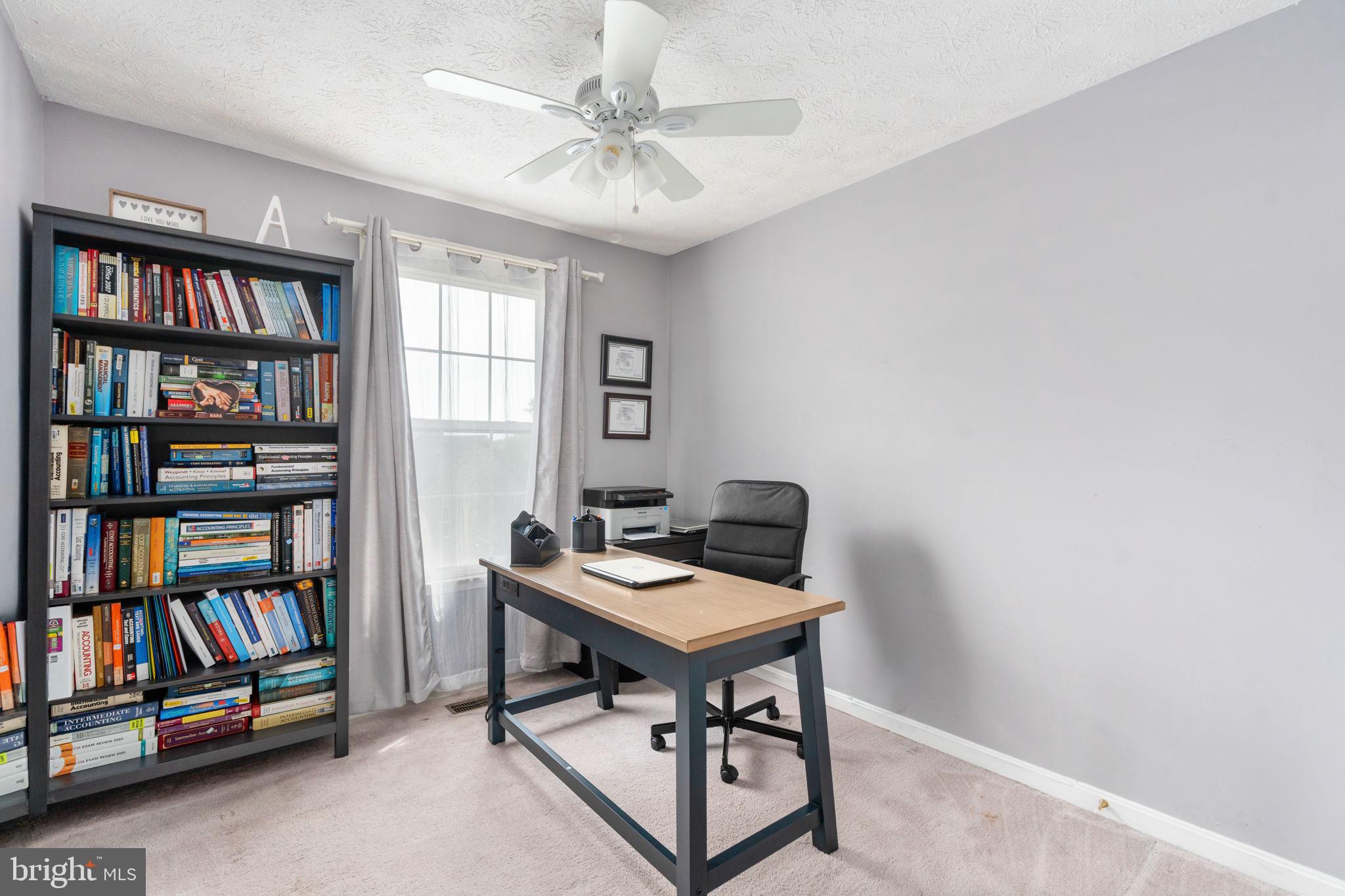 HAMPTON OAKS - Residential