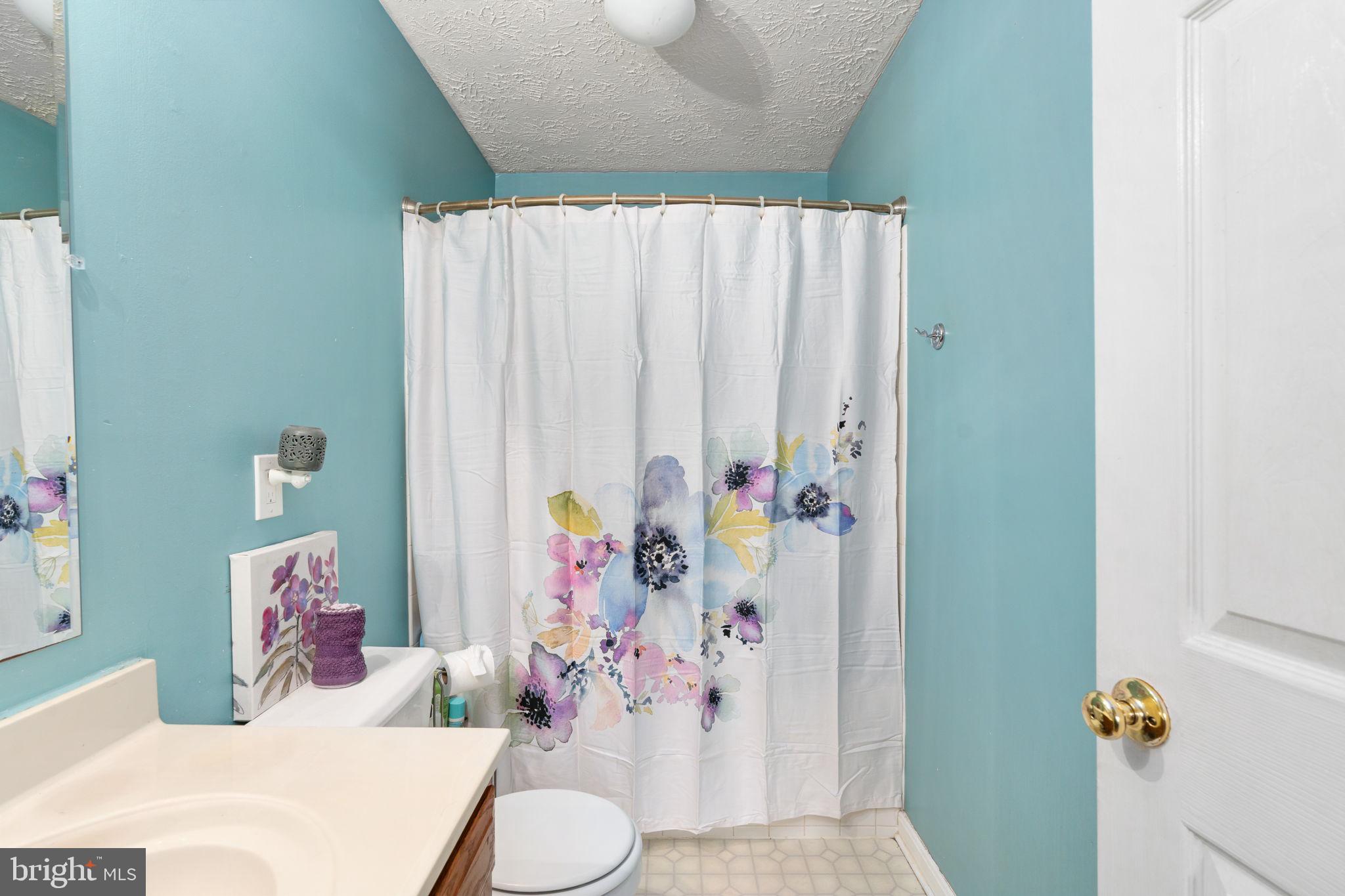 HAMPTON OAKS - Residential