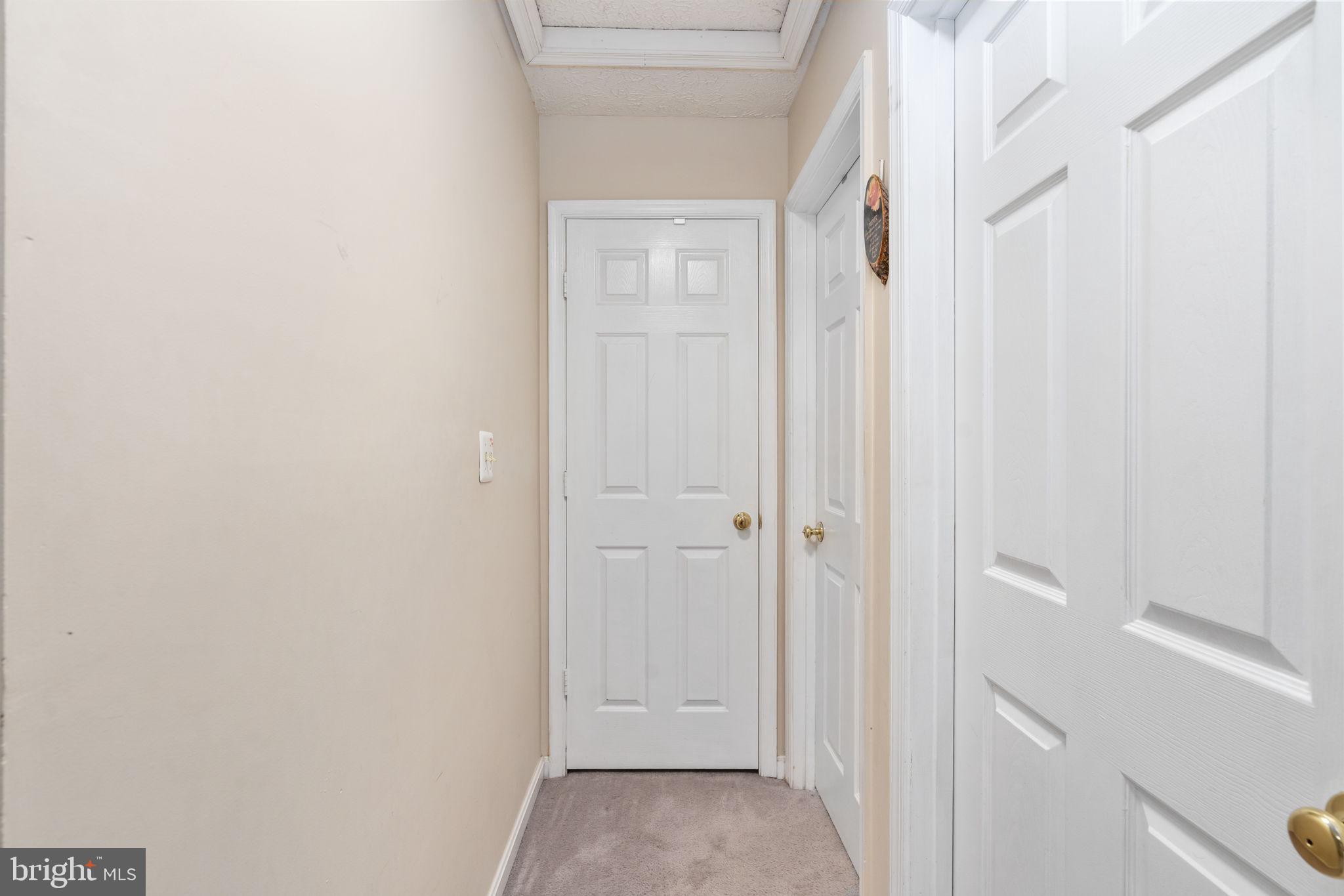 HAMPTON OAKS - Residential