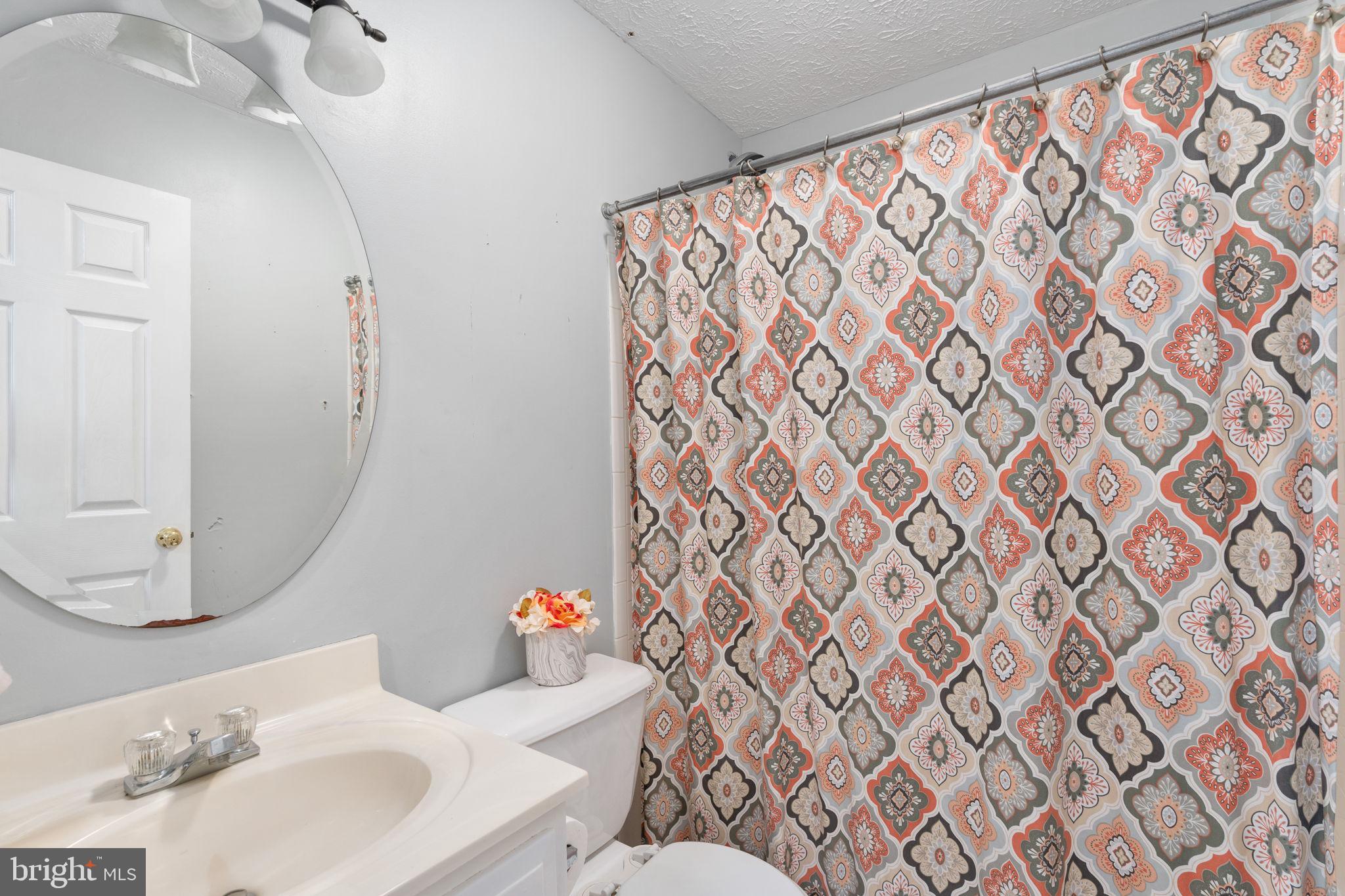 HAMPTON OAKS - Residential