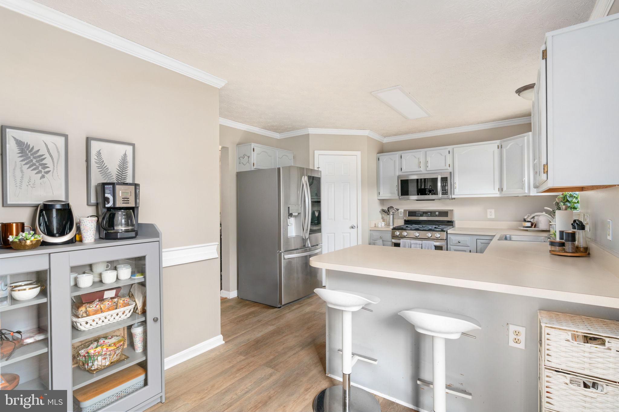 HAMPTON OAKS - Residential