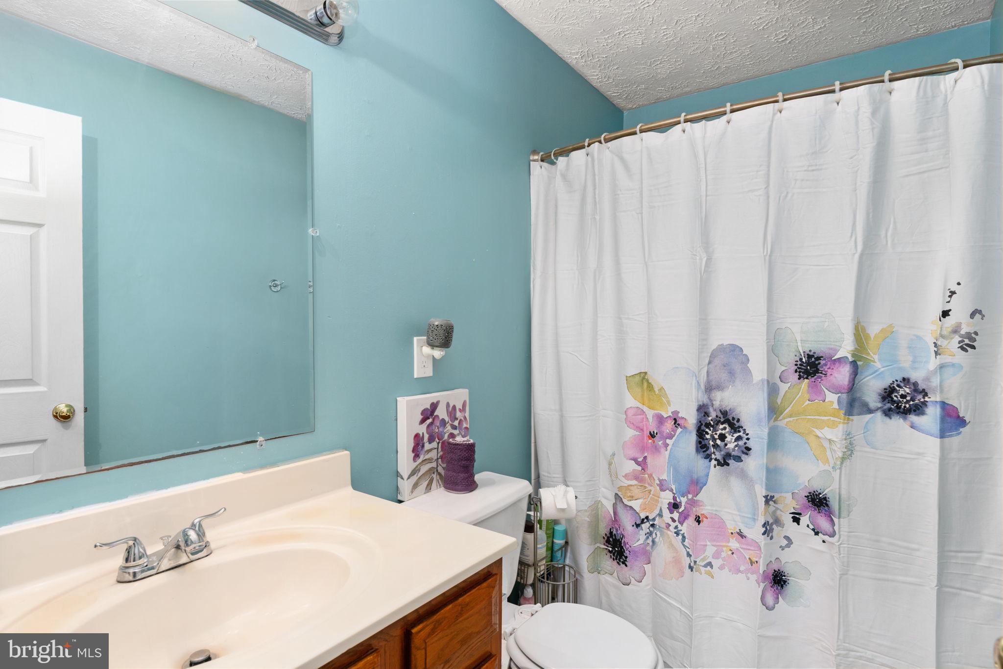 HAMPTON OAKS - Residential