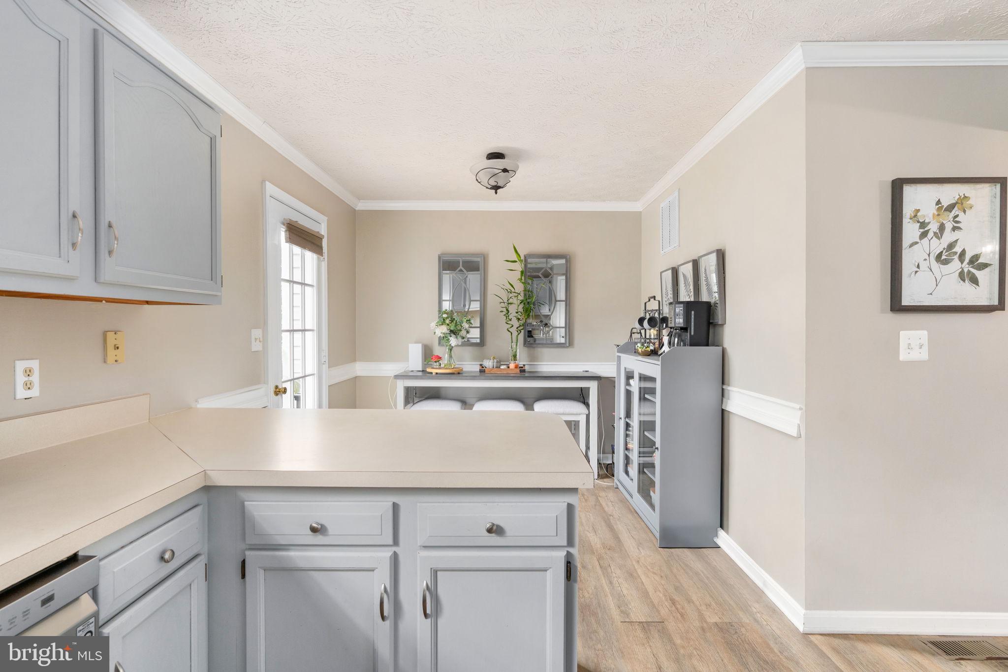 HAMPTON OAKS - Residential