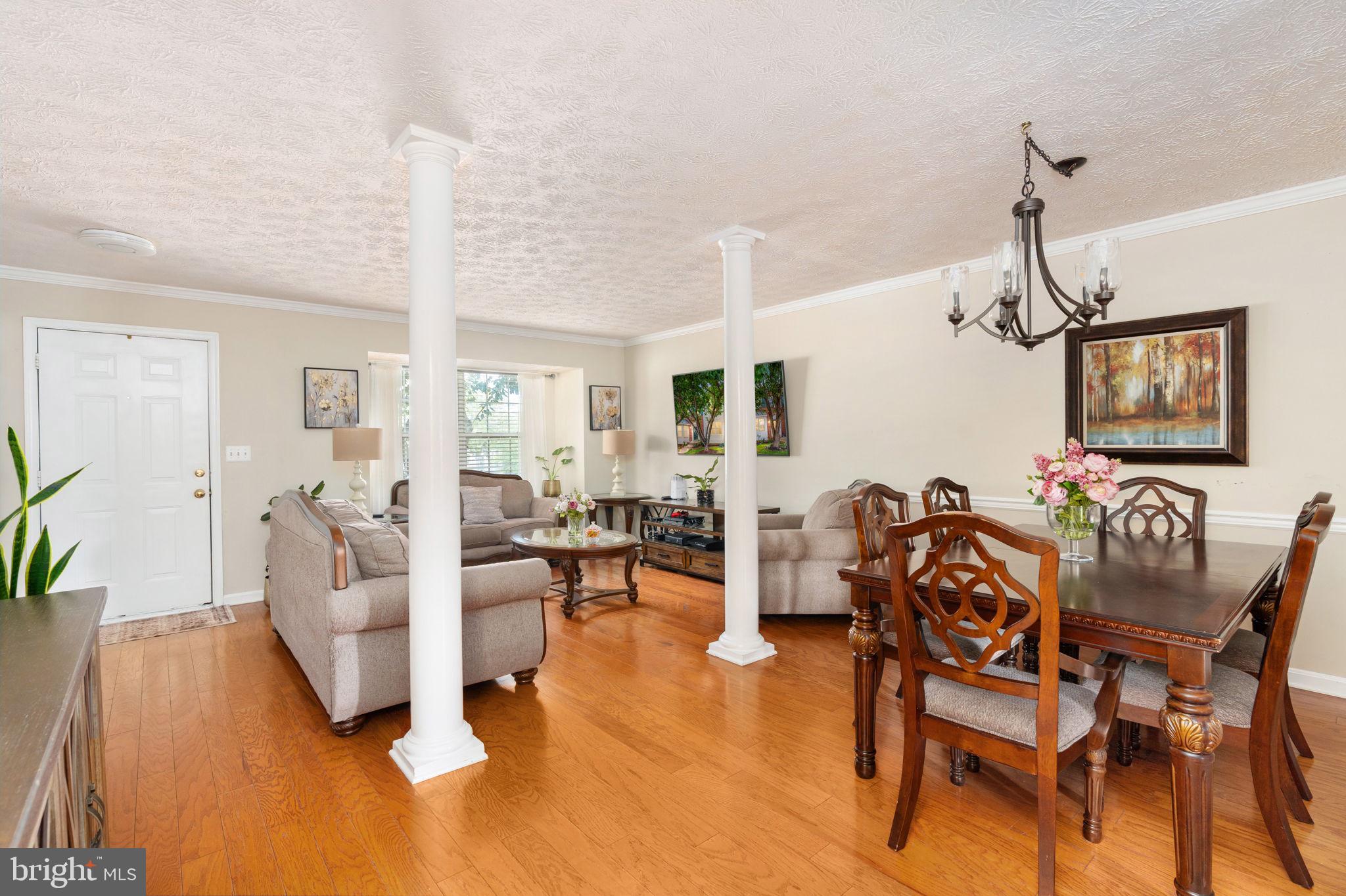 HAMPTON OAKS - Residential