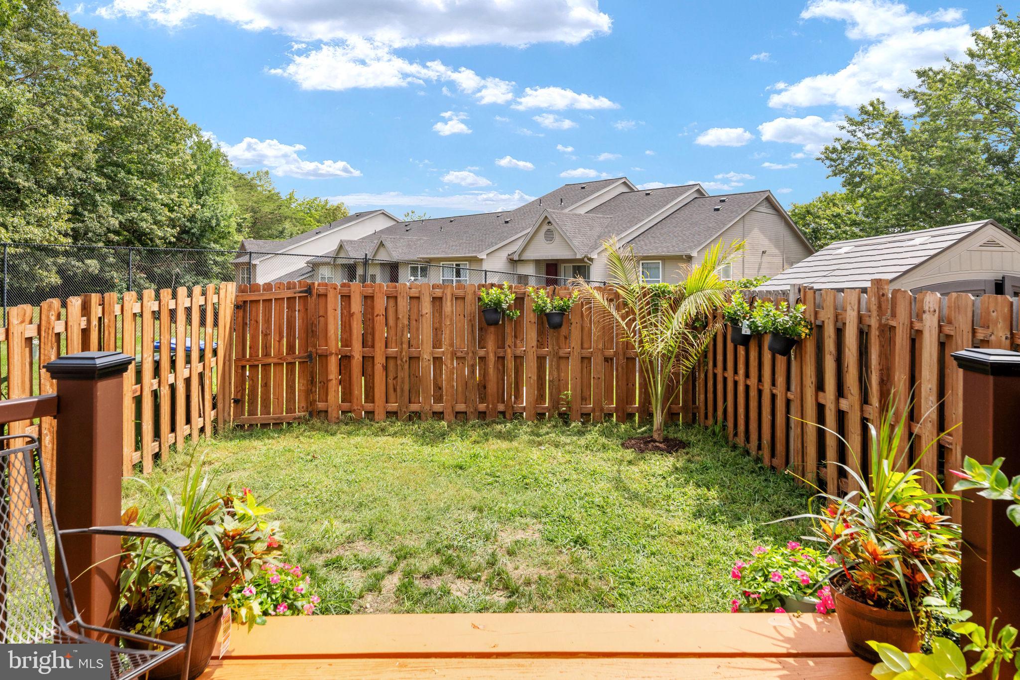 HAMPTON OAKS - Residential