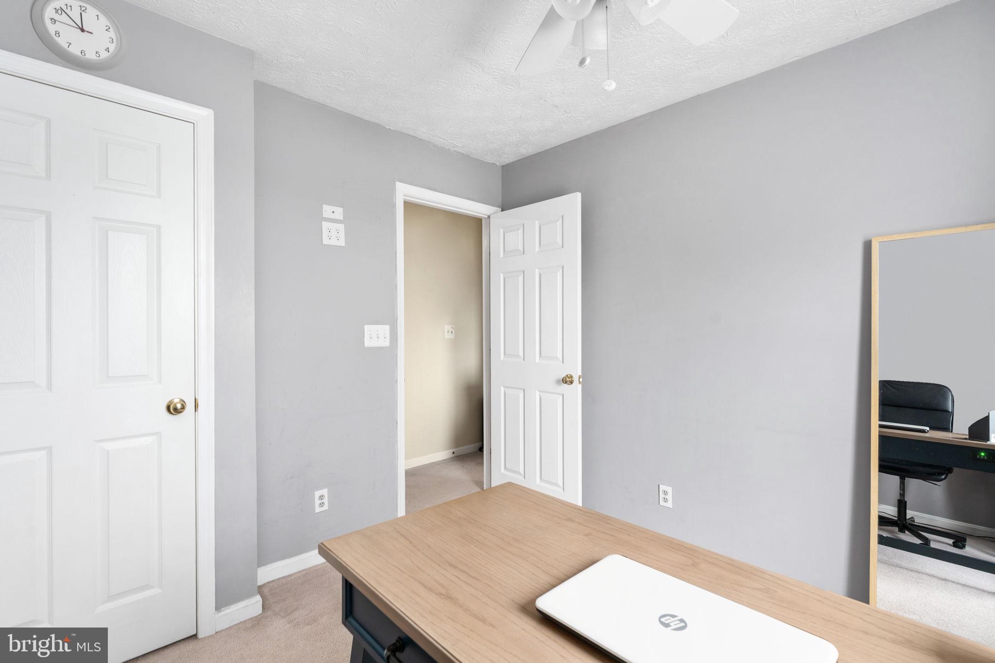 HAMPTON OAKS - Residential
