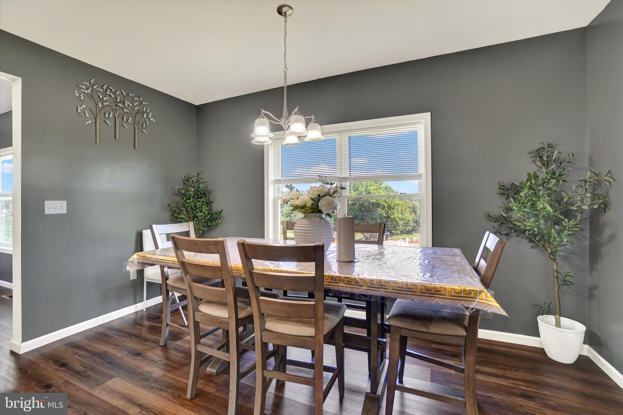 LEXINGTON ESTATES - Residential