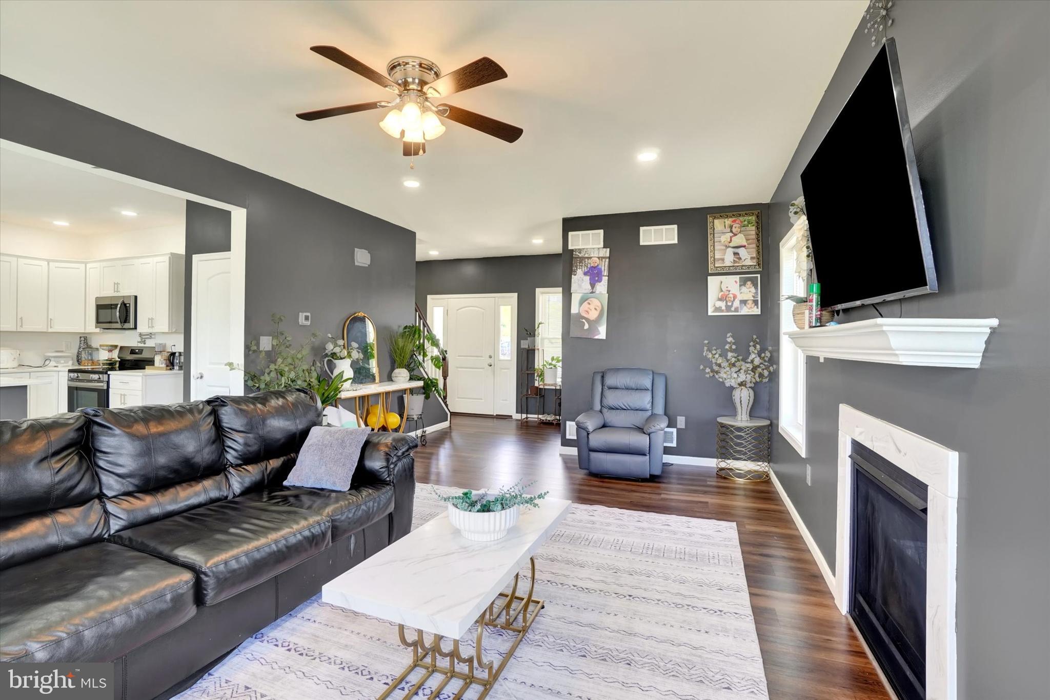 LEXINGTON ESTATES - Residential