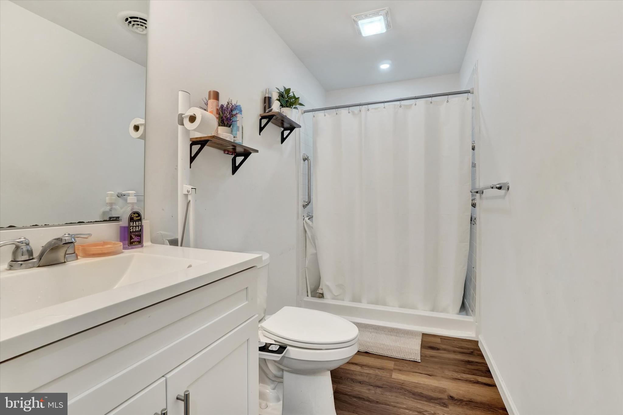 LEXINGTON ESTATES - Residential