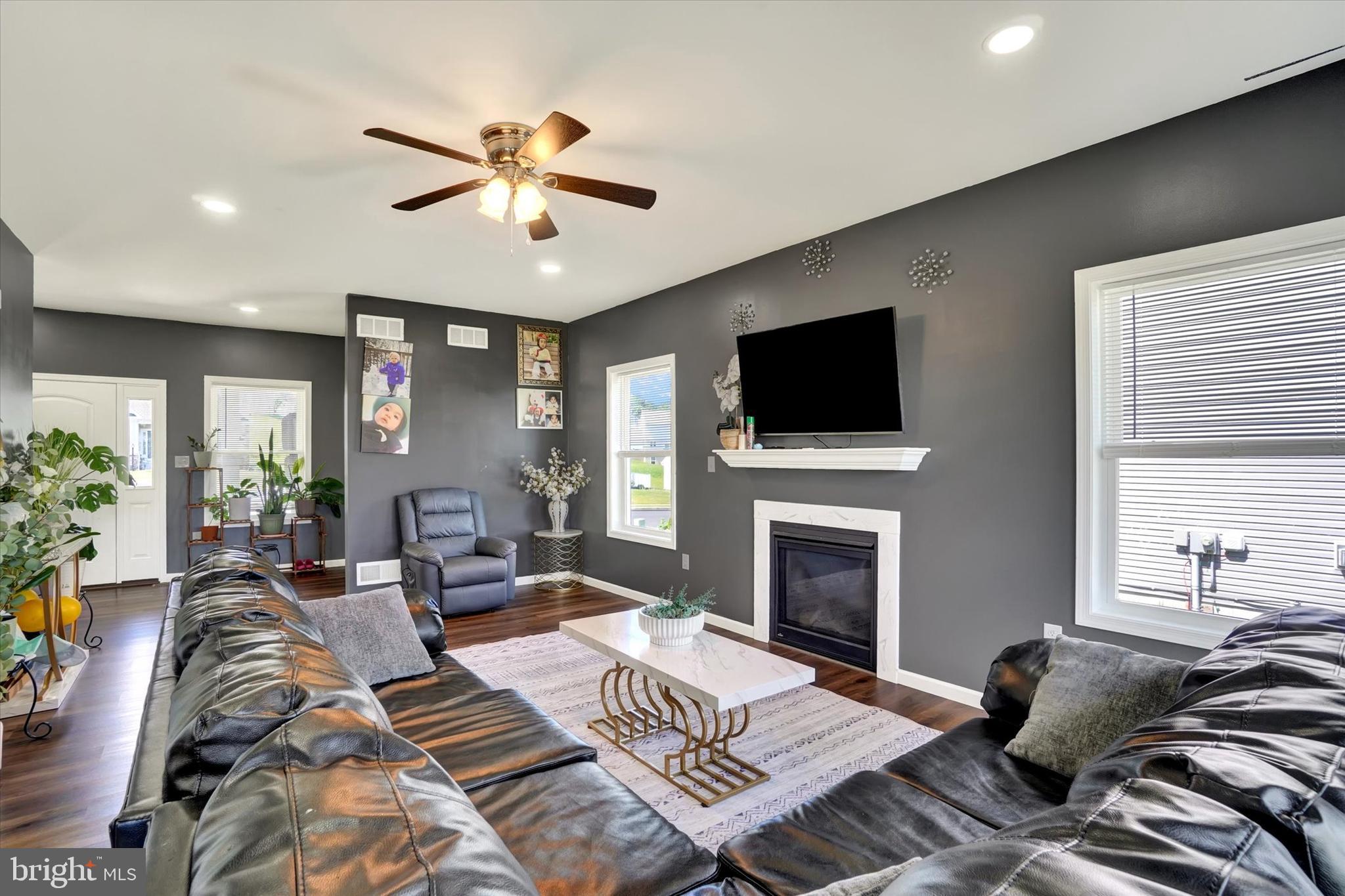 LEXINGTON ESTATES - Residential