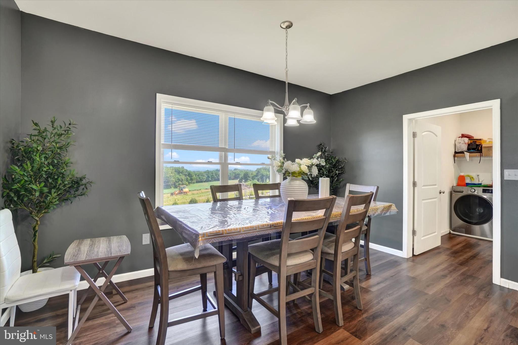 LEXINGTON ESTATES - Residential