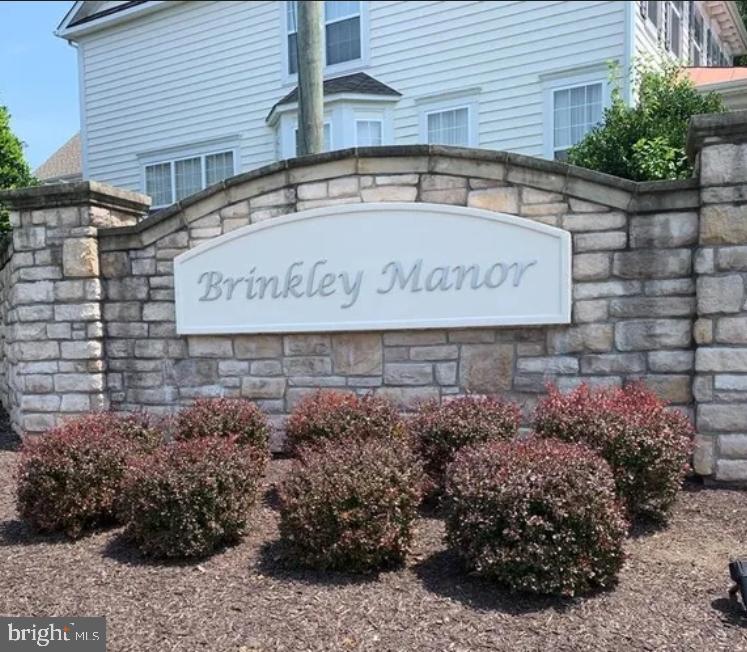 BRINKLEY MANOR - Residential