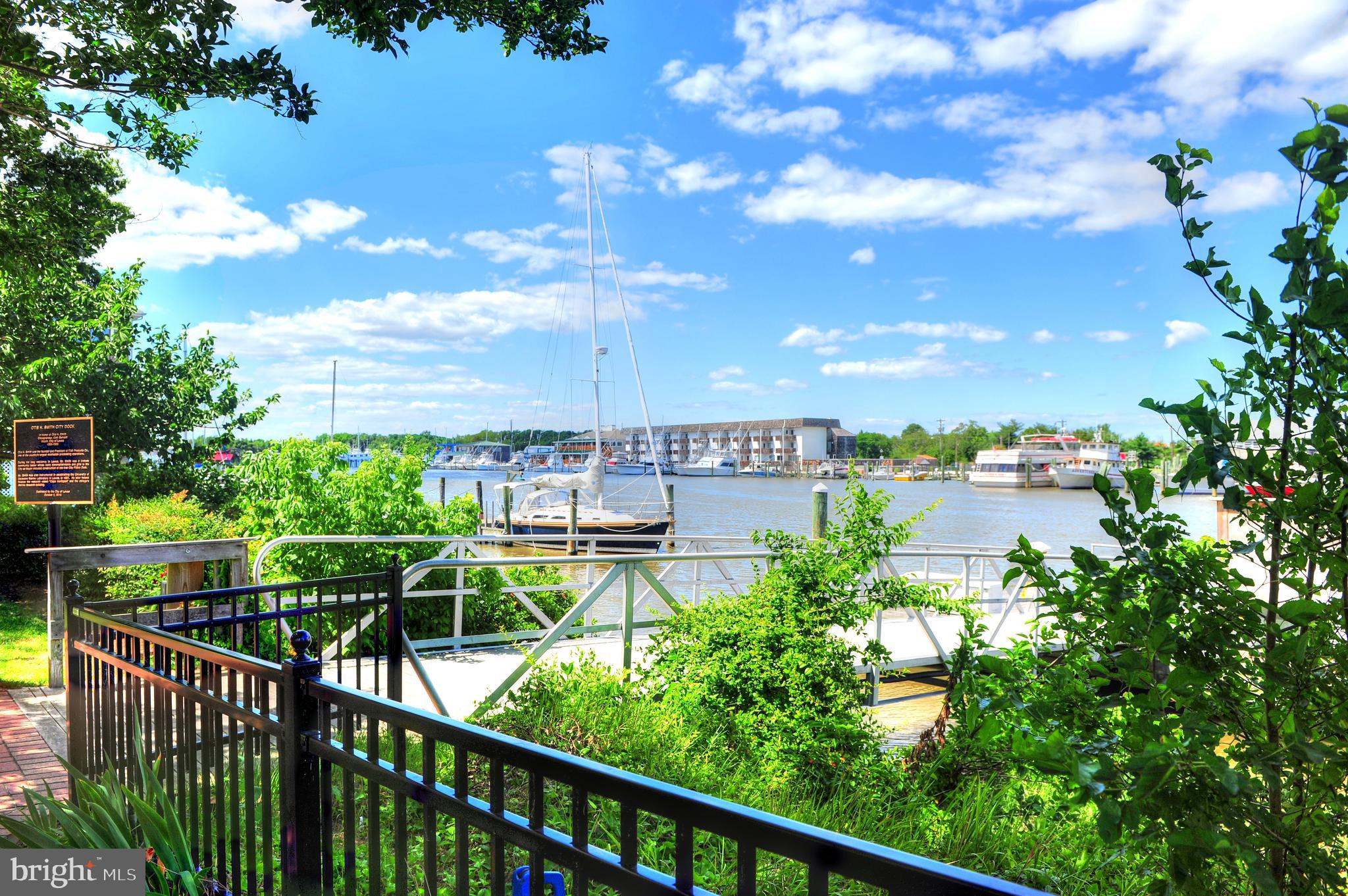 FISHERS COVE - Residential
