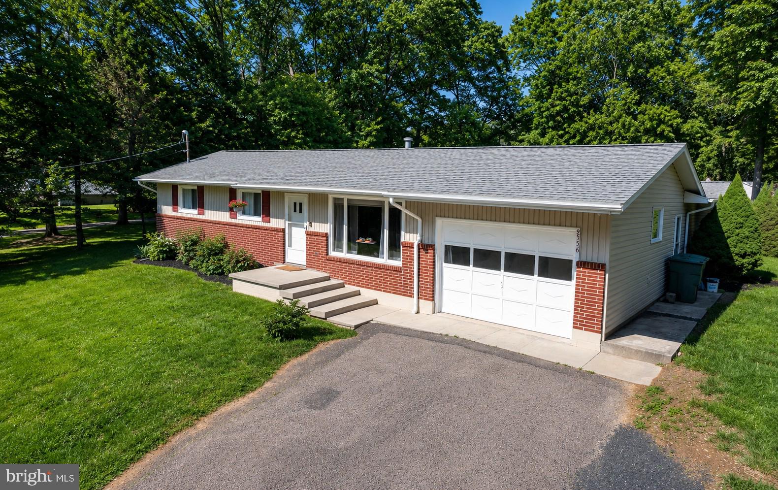NEW GERMANY ROAD - Residential