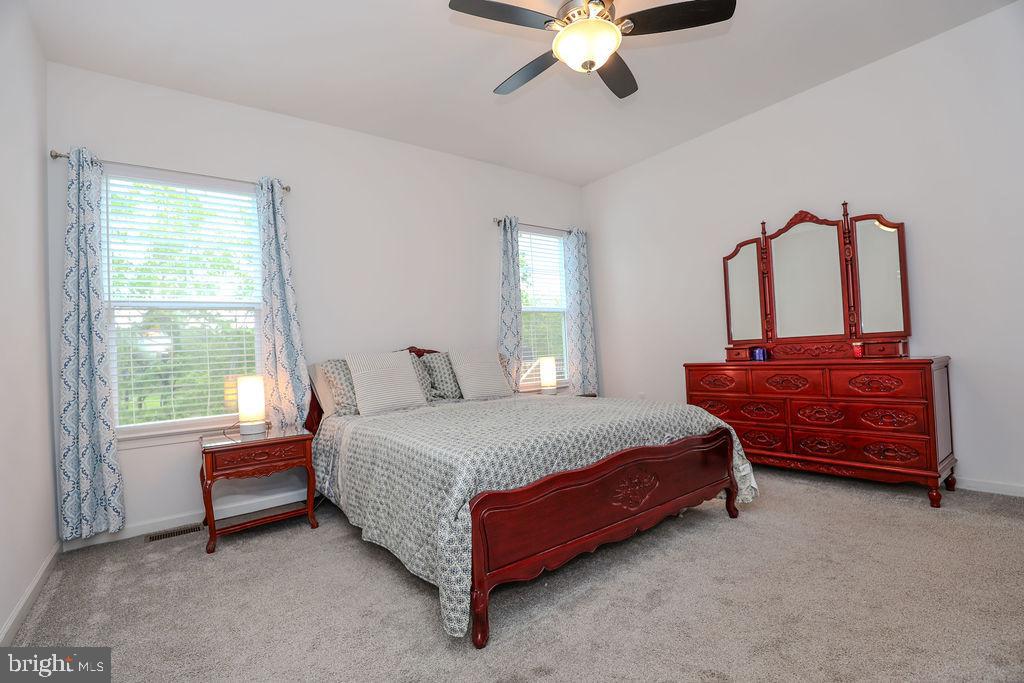 ROCKVILLE ESTATES - Residential