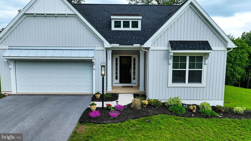 ROCKVILLE ESTATES - Residential