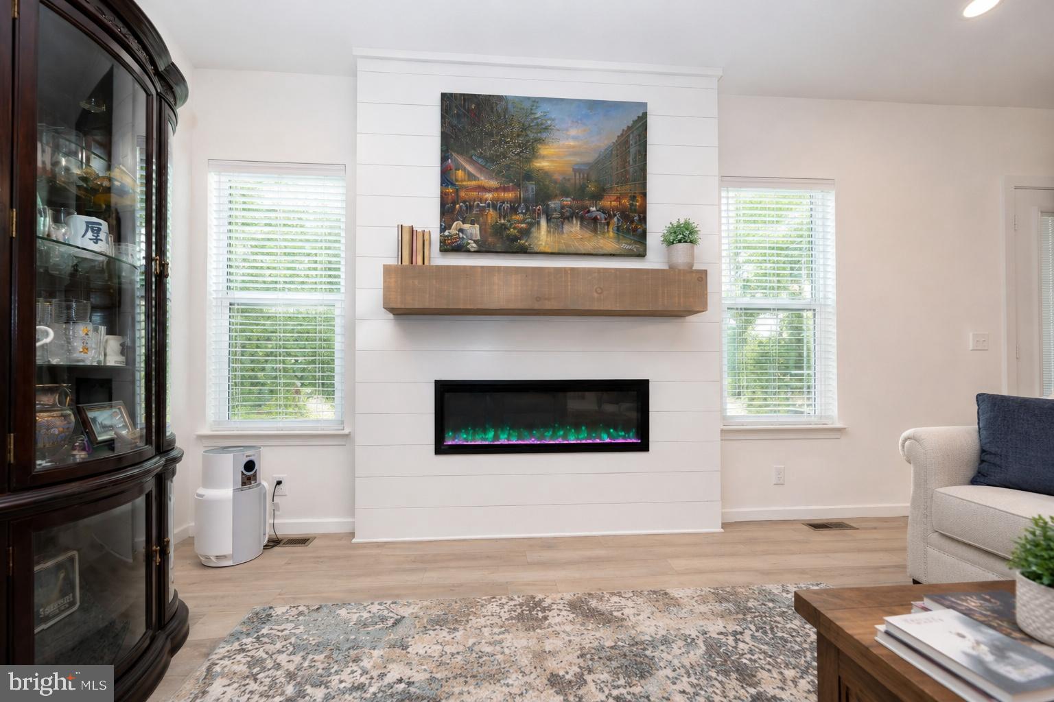 ROCKVILLE ESTATES - Residential