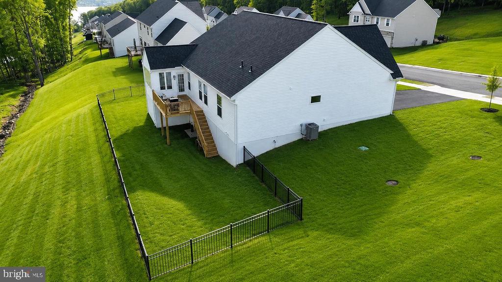 ROCKVILLE ESTATES - Residential
