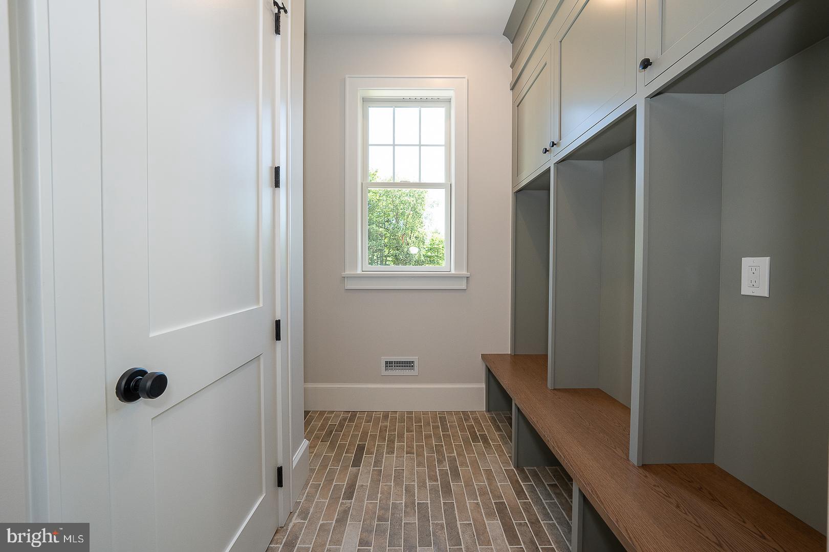 BUTTONWOOD FARMS - Residential