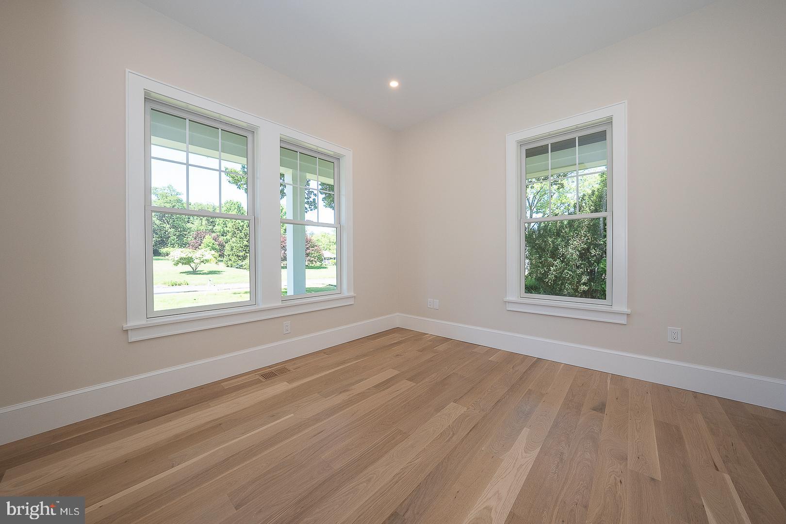 BUTTONWOOD FARMS - Residential