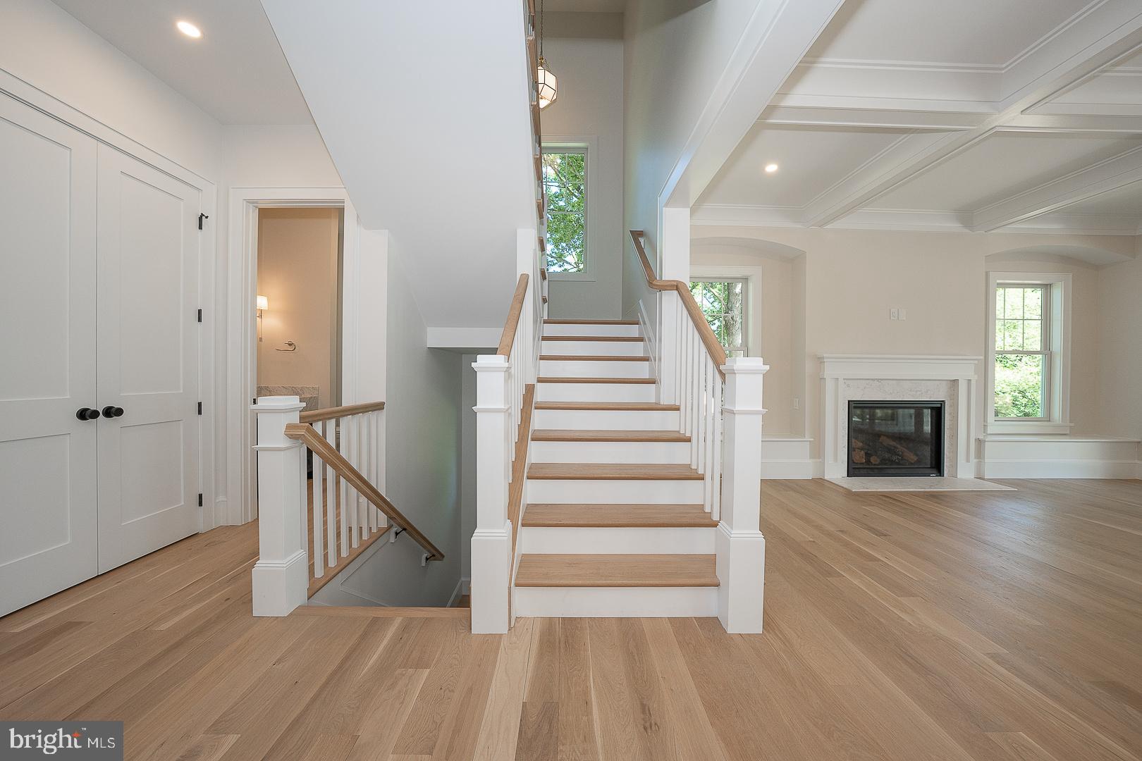 BUTTONWOOD FARMS - Residential