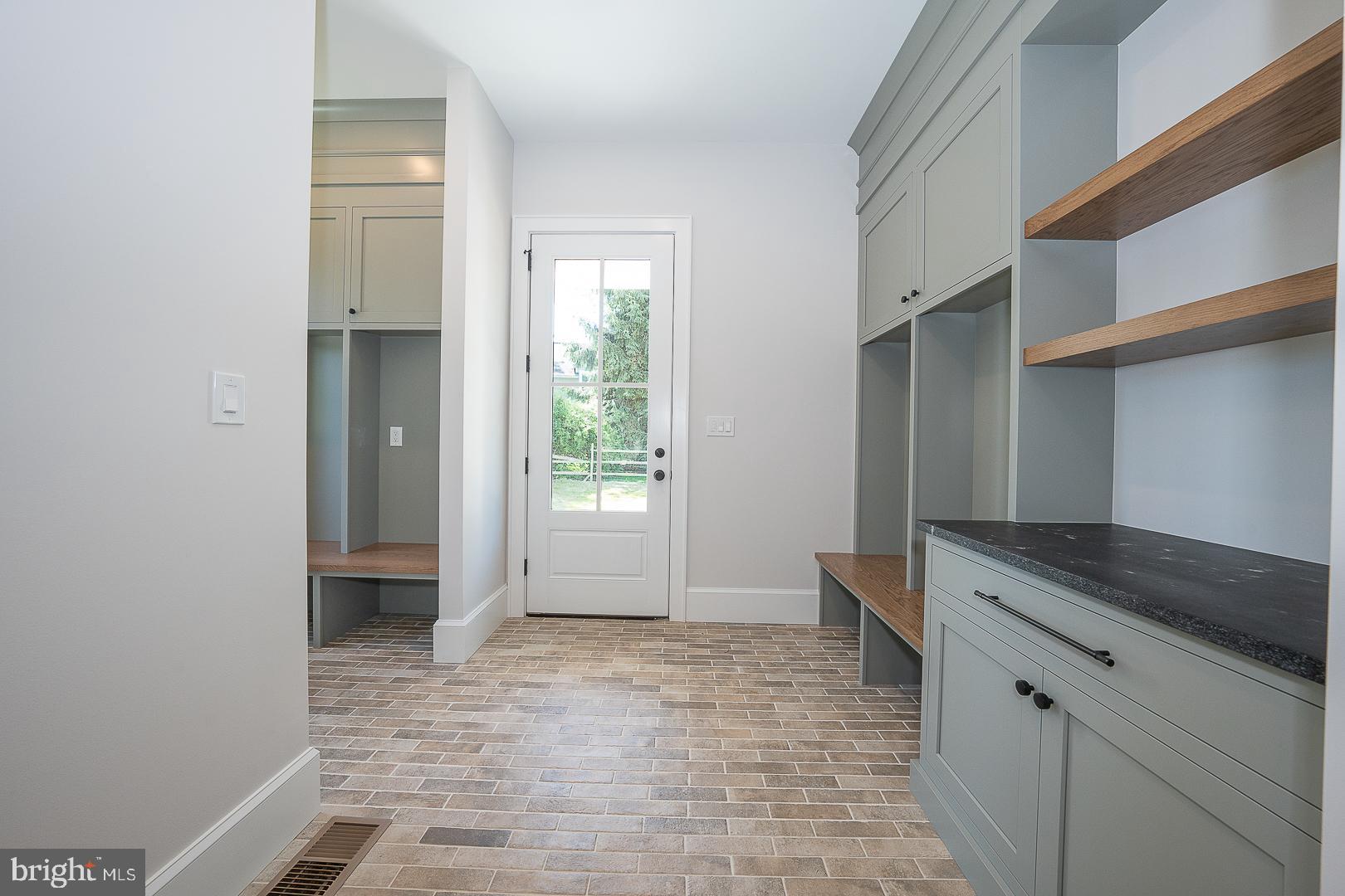 BUTTONWOOD FARMS - Residential